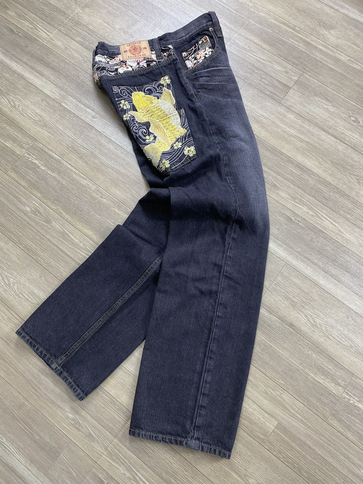 Karakuri Tamashii Vintage Karakuri Tamashii Koi Flowers Embroidery Jeansa Y2K Size US 30 / EU 46 - 15 Thumbnail