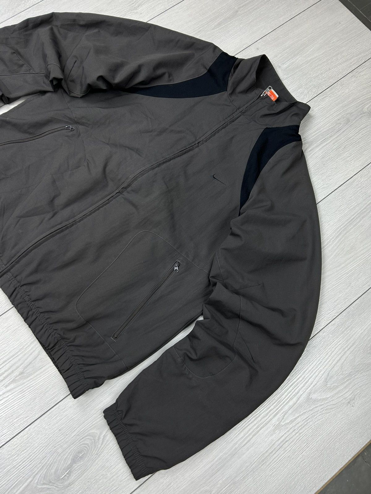 Vintage Nike Vintage Track Jacket size L Size US L / EU 52-54 / 3 - 2 Thumbnail
