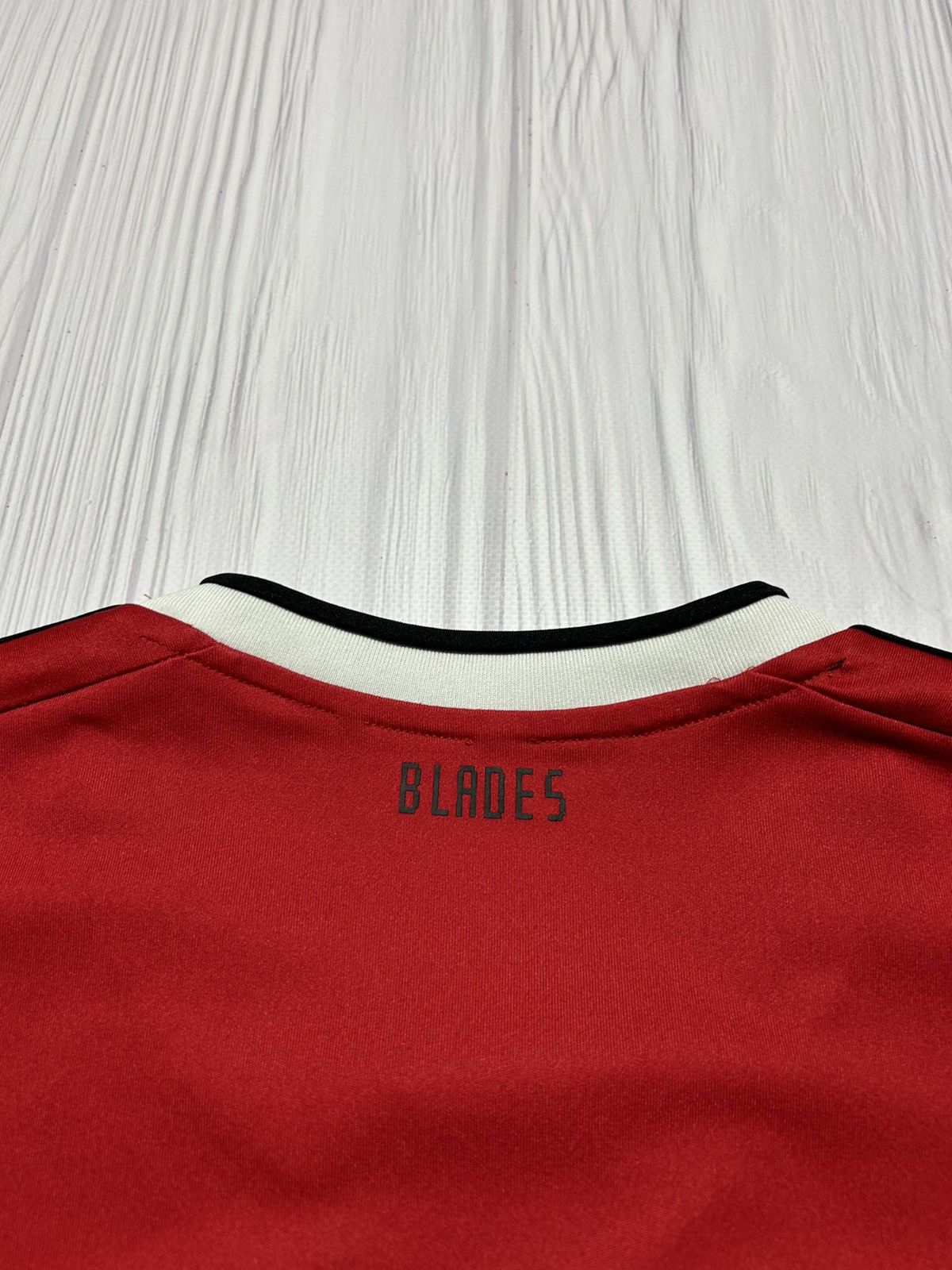 Adidas 2019-2020 Sheffield United Adidas Home Football Shirt Jersey Size US L / EU 52-54 / 3 - 10 Thumbnail