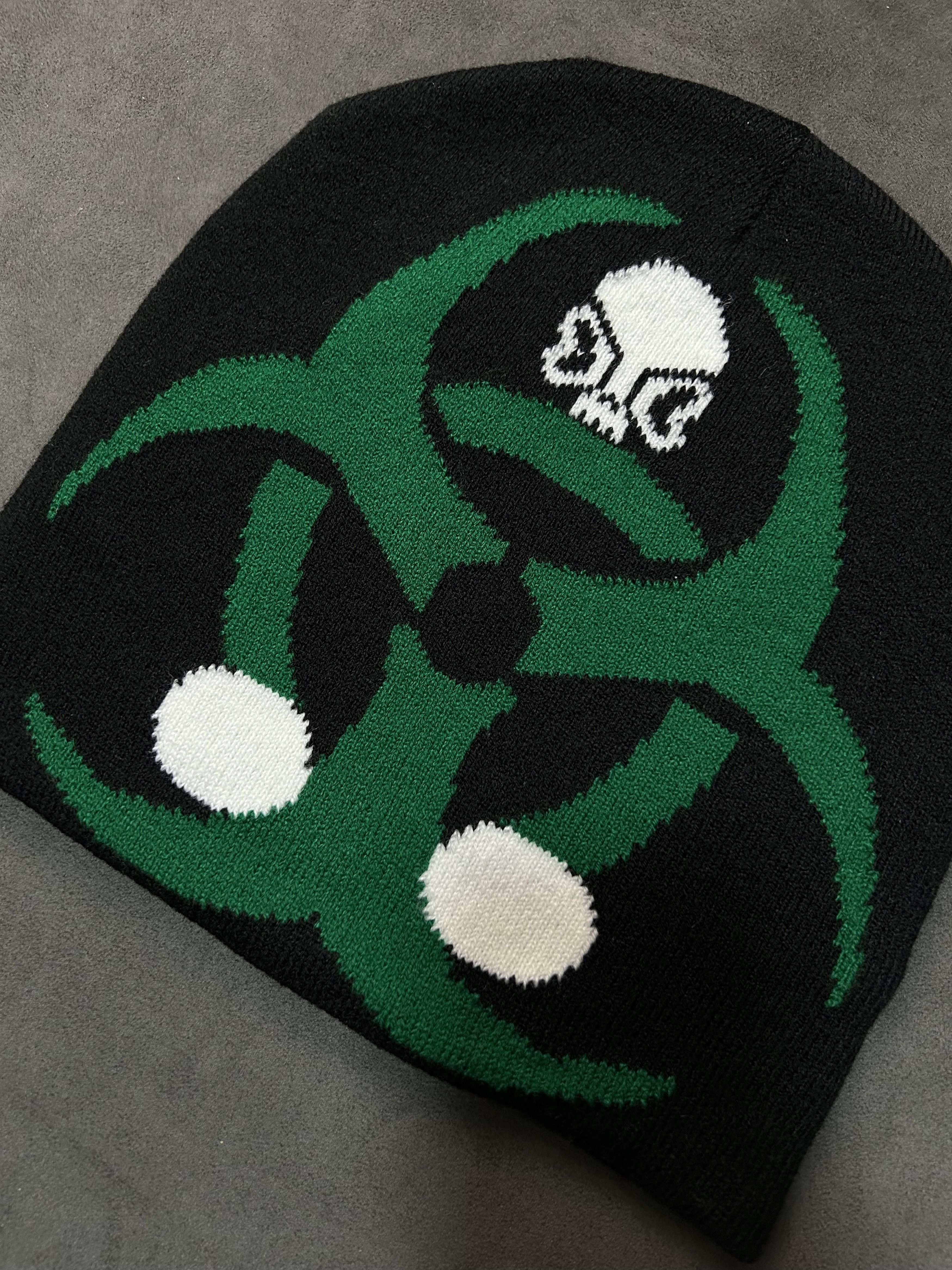 Japanese Brand Rare Toxic Symbol Print No Cuff Knit Black Beanie Hats Size ONE SIZE - 2 Thumbnail