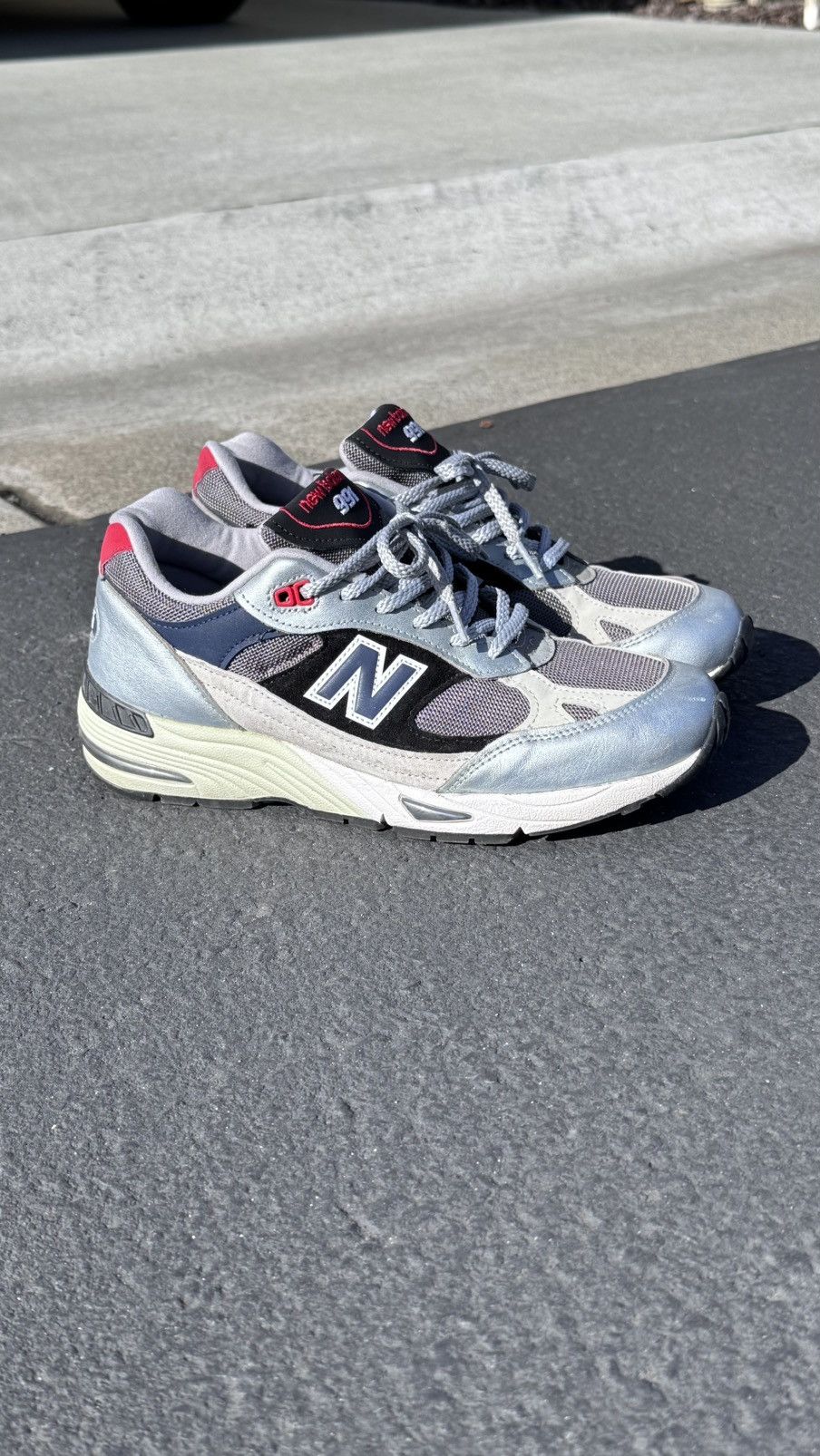 New Balance New Balance 991 made in UK silver Size US 8 / EU 41 - 1 Thumbnail