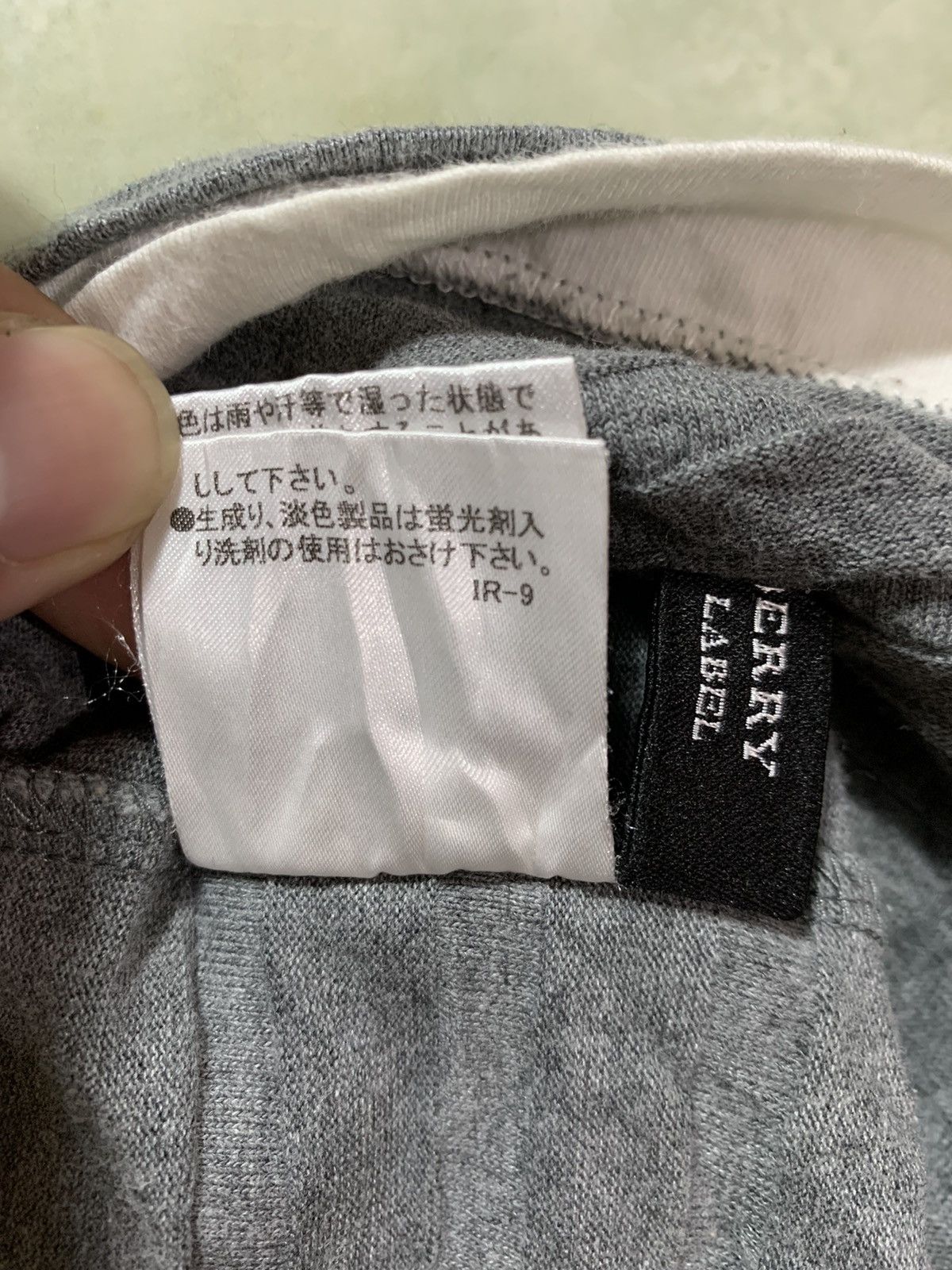 Burberry × Designer Burberry Rare Black Label Longsleeve JAPAN Size US L / EU 52-54 / 3 - 8 Thumbnail