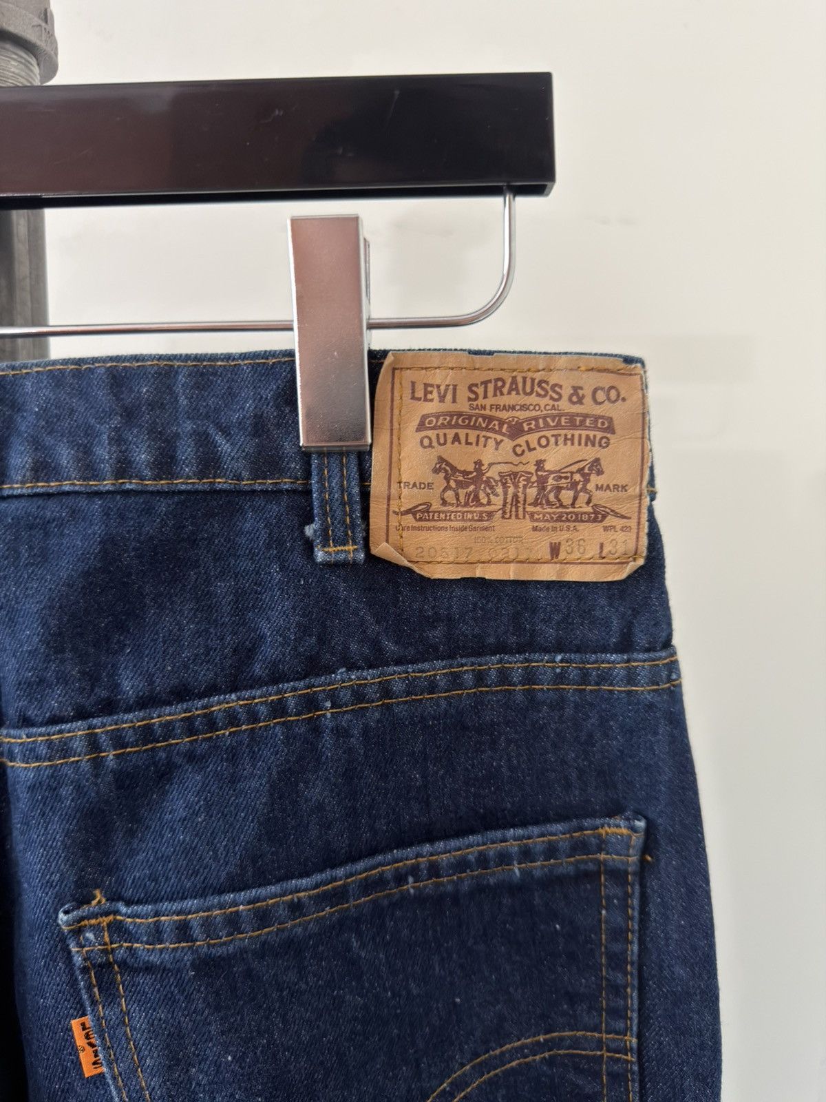 Levi's ‘70s Orange Tab 20517 Flares Size US 34 / EU 50 - 3 Thumbnail