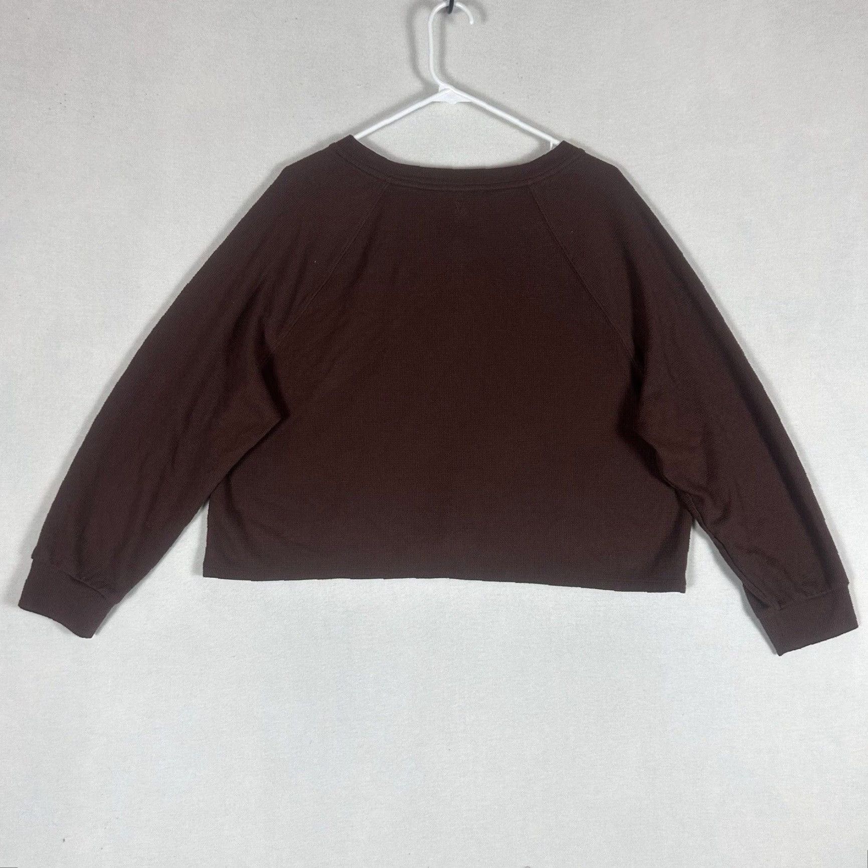 Victoria's Secret VINTAGE? Victoria's Secret VS Long Sleeve Knit Crop Top Womens L Size Brown Button L/S Shirt Size L / US 10 / IT 46 - 4 Thumbnail