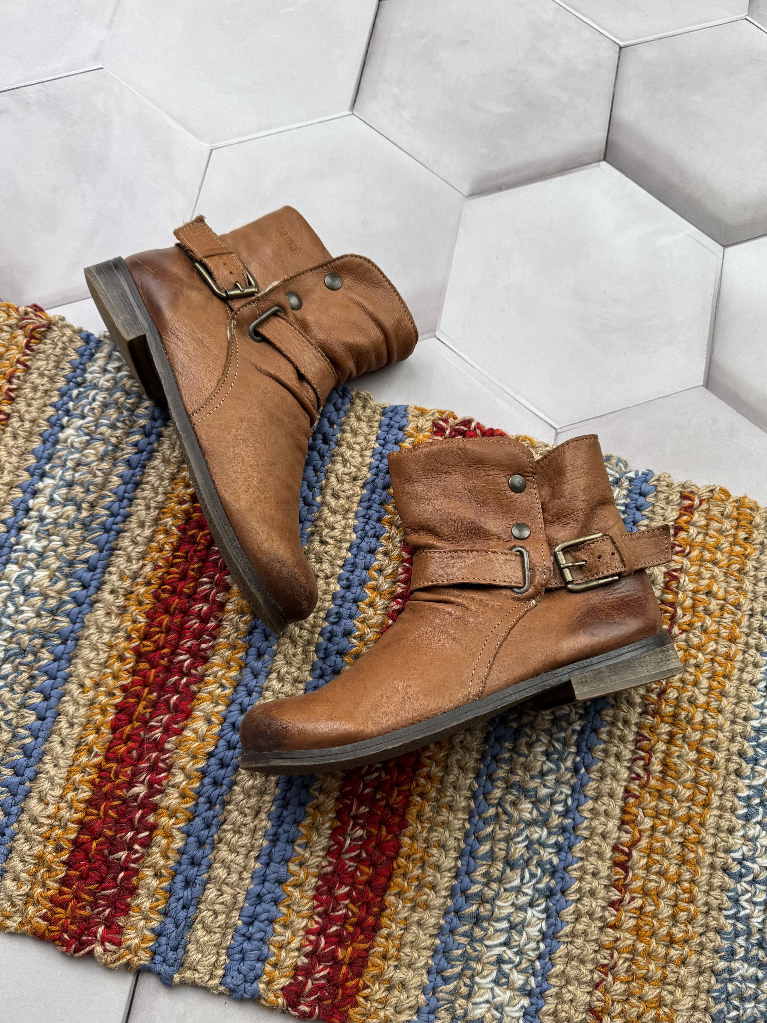 Vintage Vintage Leather Boots With Straps(E4) Size US 8 / EU 41 - 1 Thumbnail