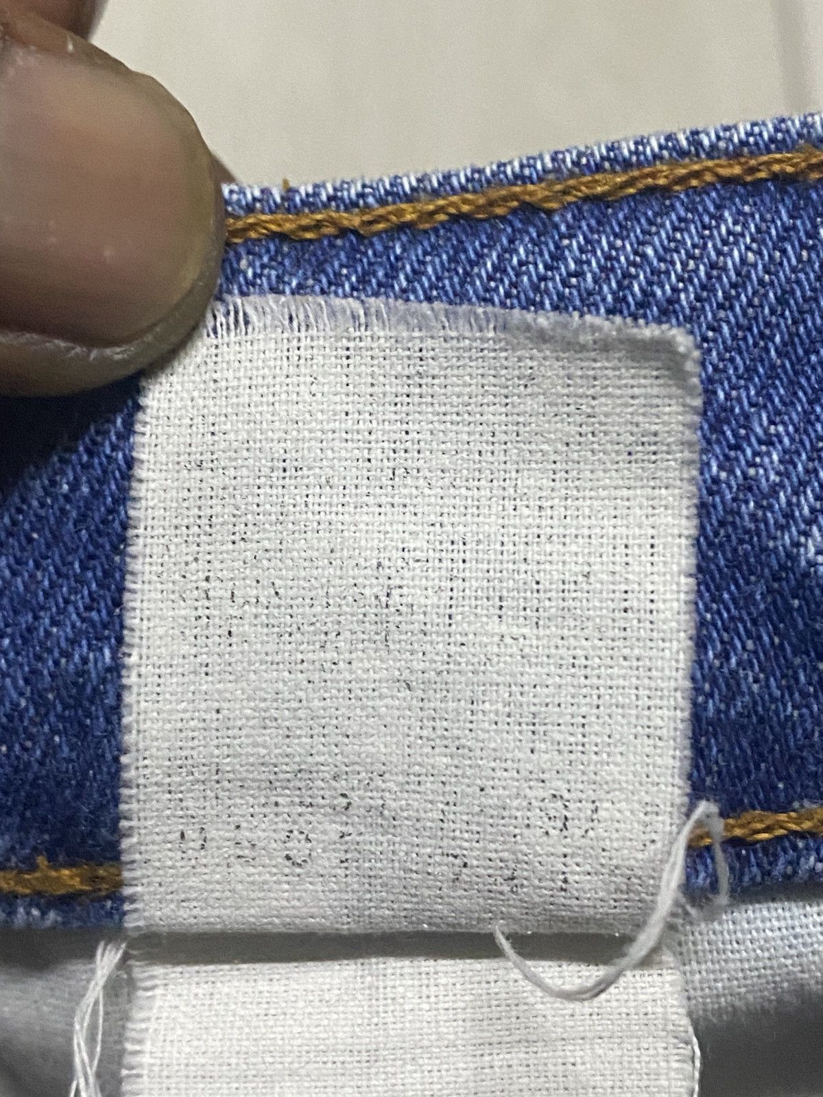 Levi's Vintage Levis 501 90s Blue Wash Distressed Jeans Size US 29 - 18 Thumbnail