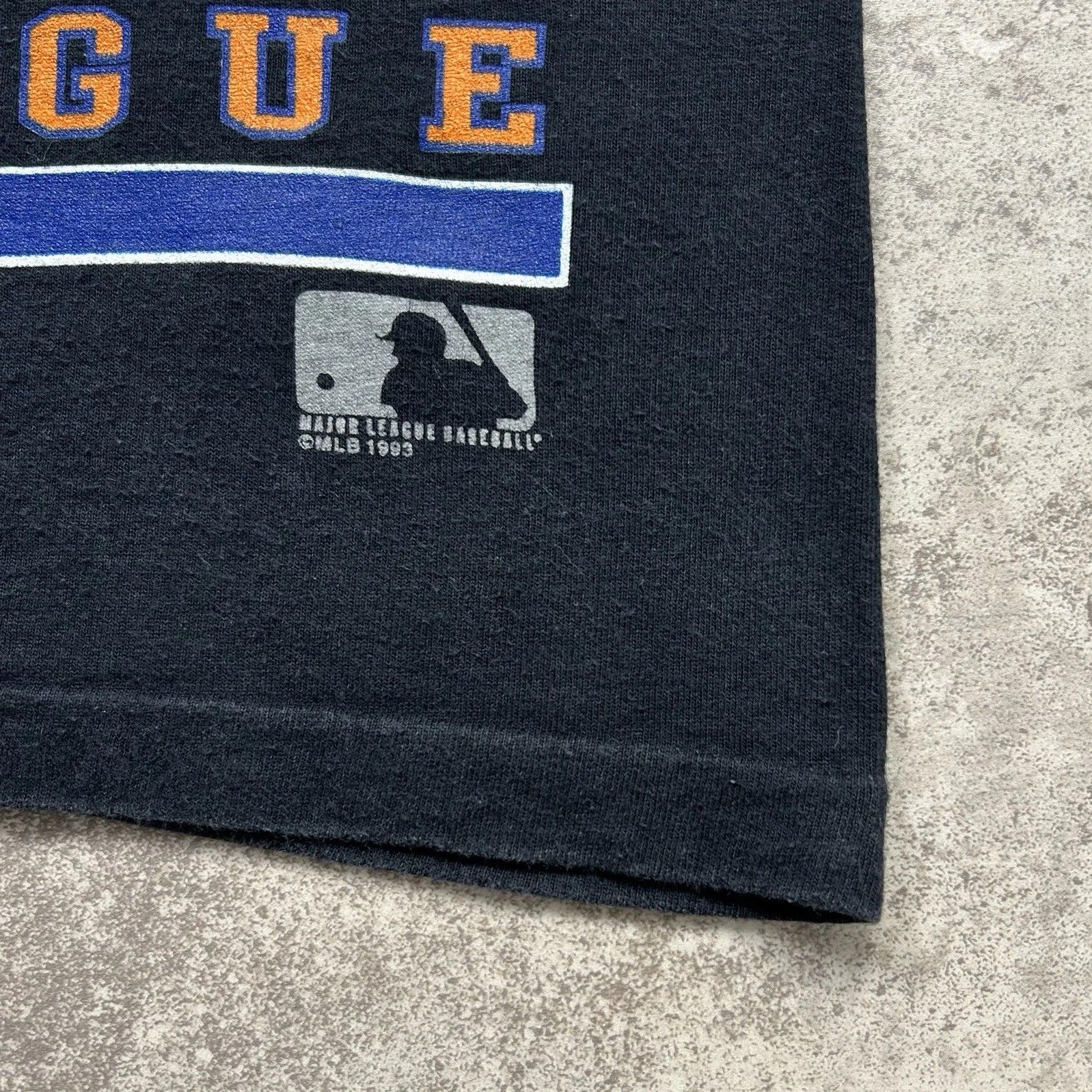 MLB × Vintage DETROIT TIGERS LOONEY TUNES 1993 WARNER BROS TAZ AOP T-SHIRT Size US L / EU 52-54 / 3 - 3 Thumbnail