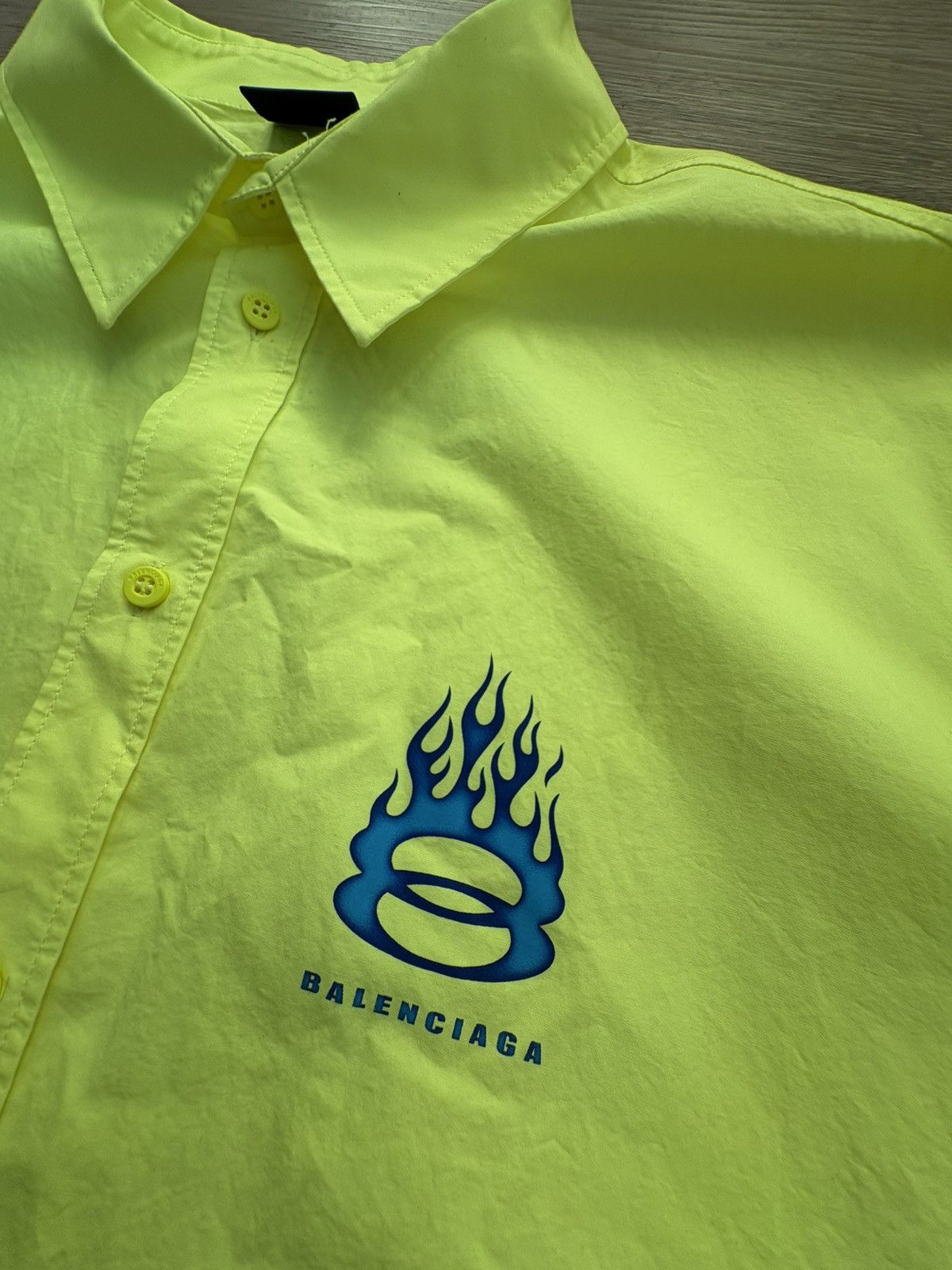 Balenciaga BALENCIAGA Neon yellow Flame shirt Size US M / EU 48-50 / 2 - 4 Thumbnail