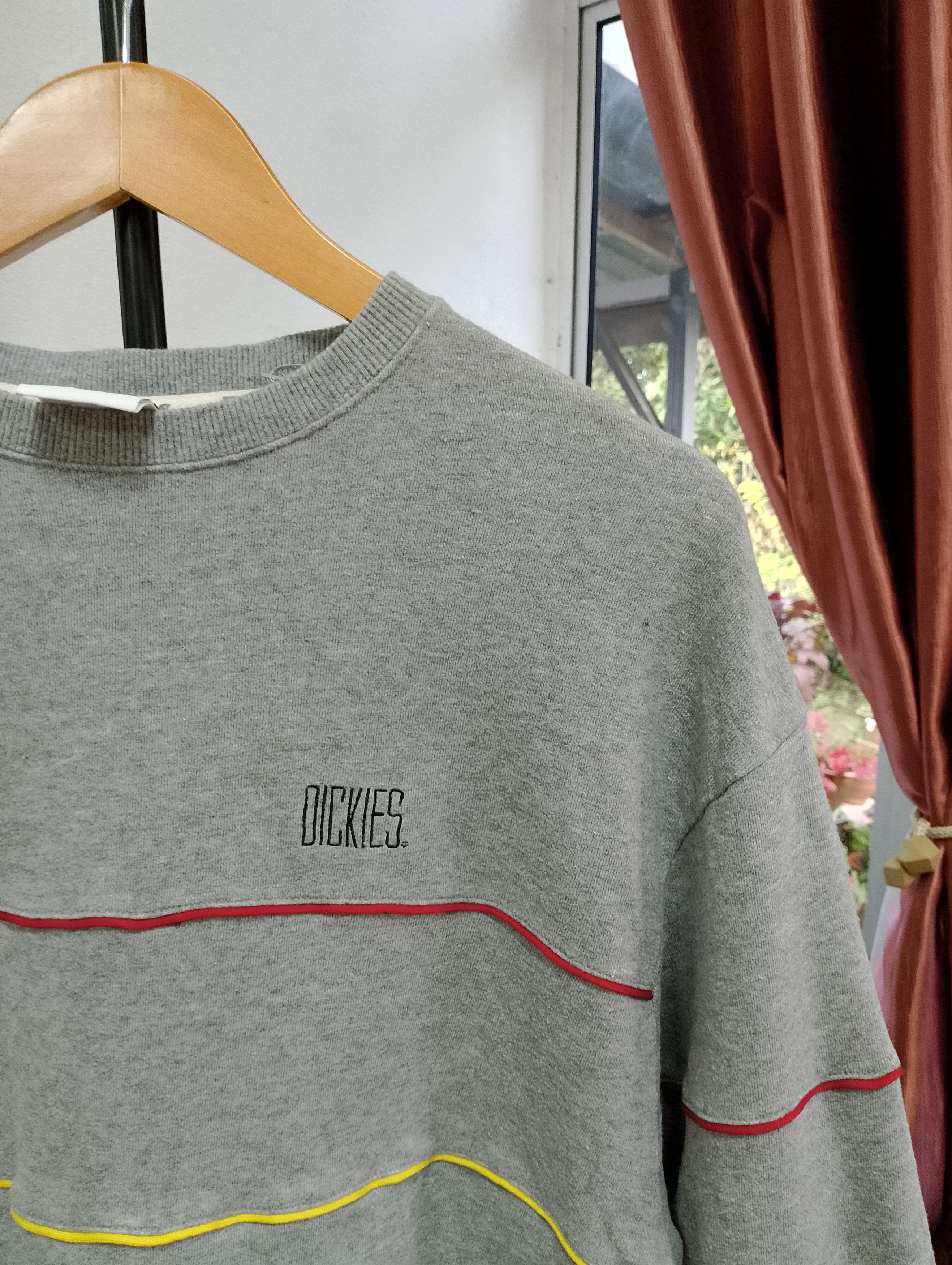 Dickies Vintage Dickies Gray Crewneck Sweatshirt Size US M / EU 48-50 / 2 - 2 Thumbnail