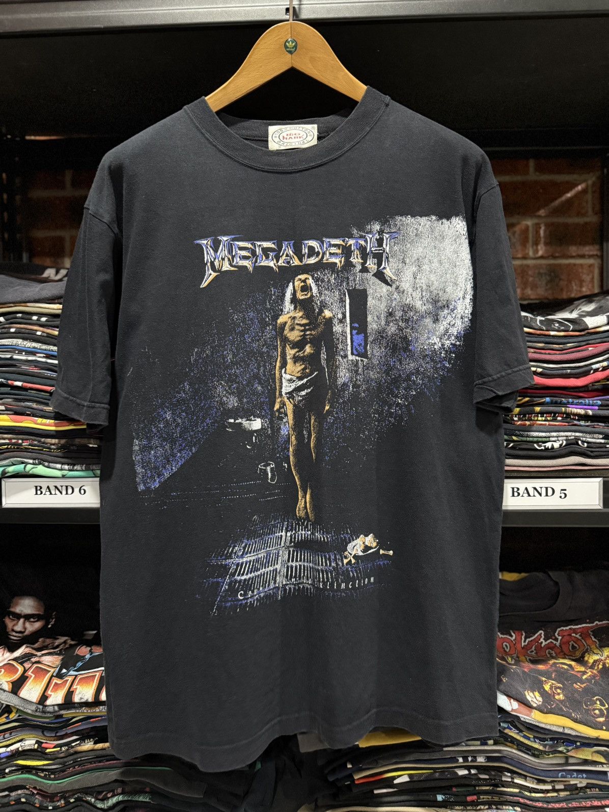 Band Tees Vintage 90s Megadeth Big Mark Backhit Faded Tee Size US L / EU 52-54 / 3 - 1 Thumbnail