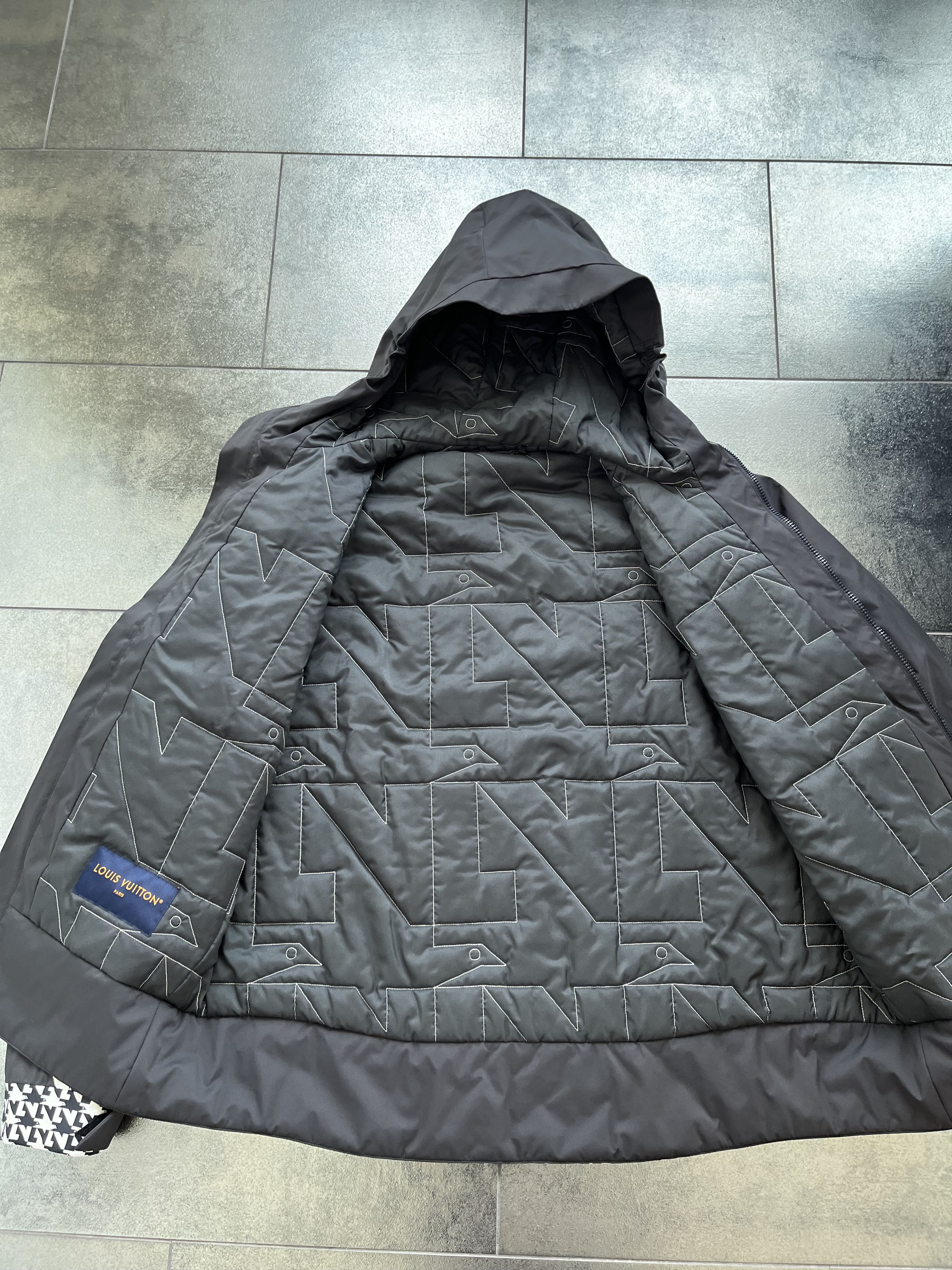Louis Vuitton Bicolor Dove Houndstooth Hooded Padded Jacket Size US M / EU 48-50 / 2 - 9 Thumbnail