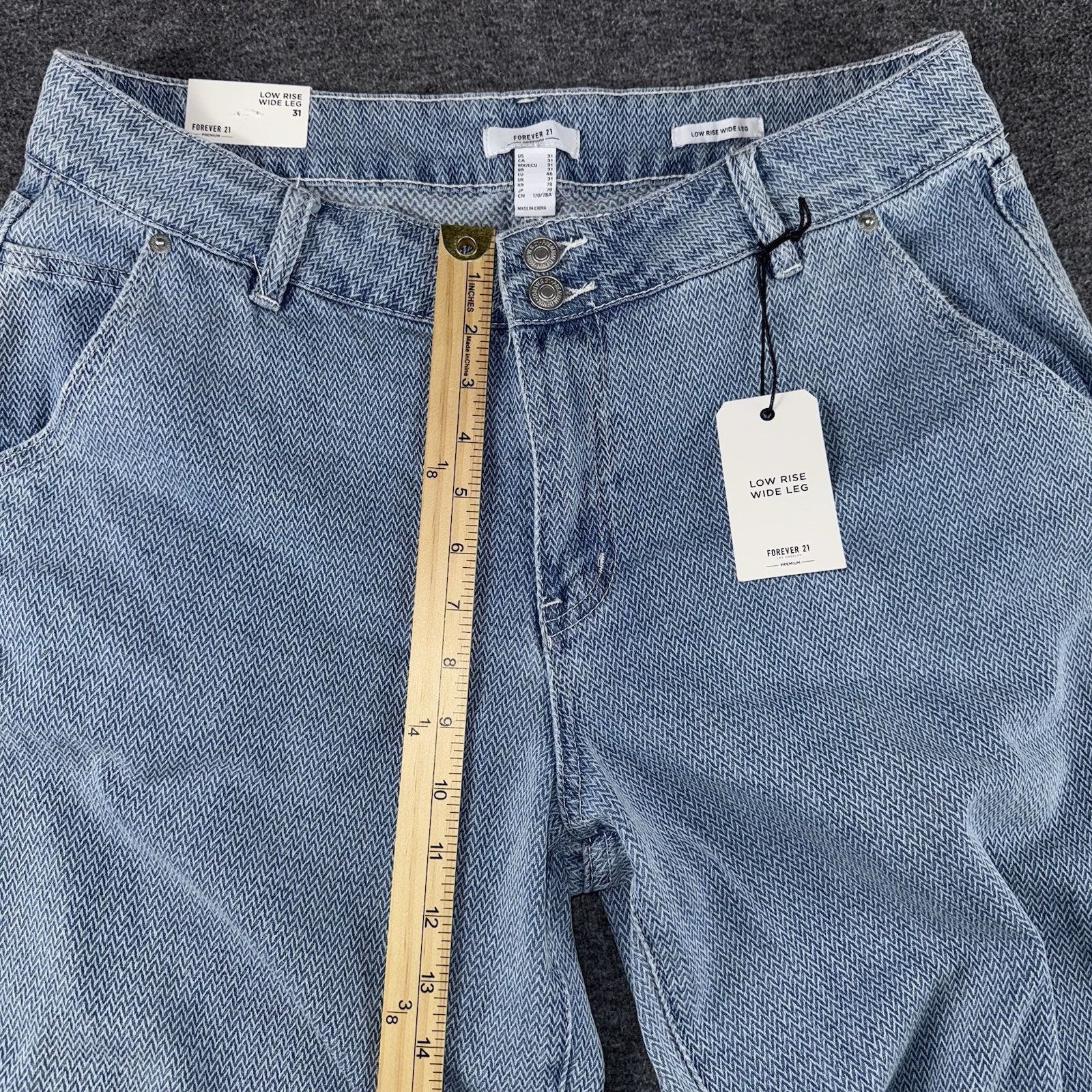 Forever 21 Forever 21 Women's Low-Rise Wide Leg Baggy Jeans Light Denim Size 31" - 5 Thumbnail