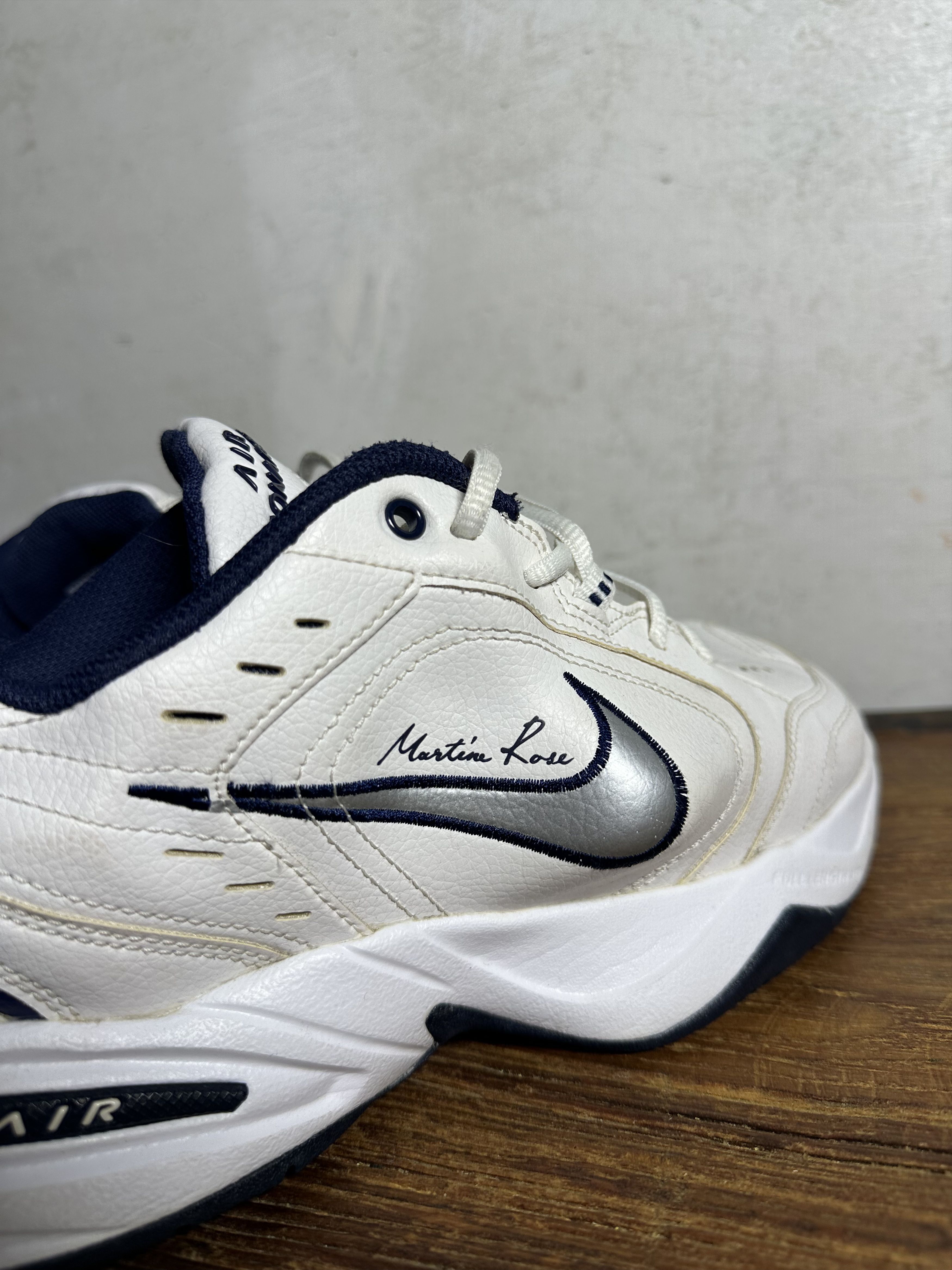 Martine Rose × Nike Nike Martine Rose Air Monarch IV White Navy Size US 7 / EU 40 - 7 Thumbnail