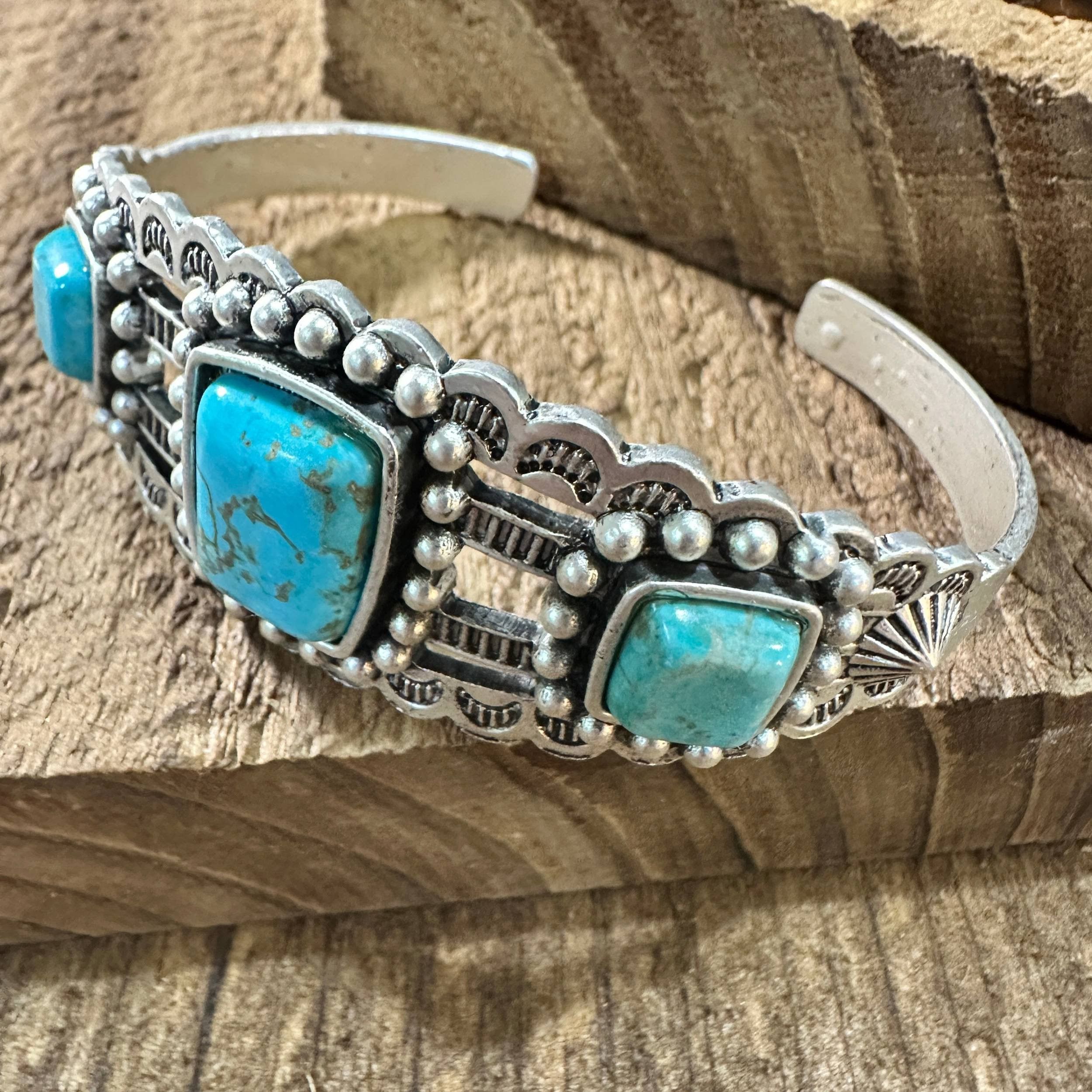 Other Turquoise Cuff Bracelet in Antique Silver Style, Boho Southw Size ONE SIZE - 7 Thumbnail