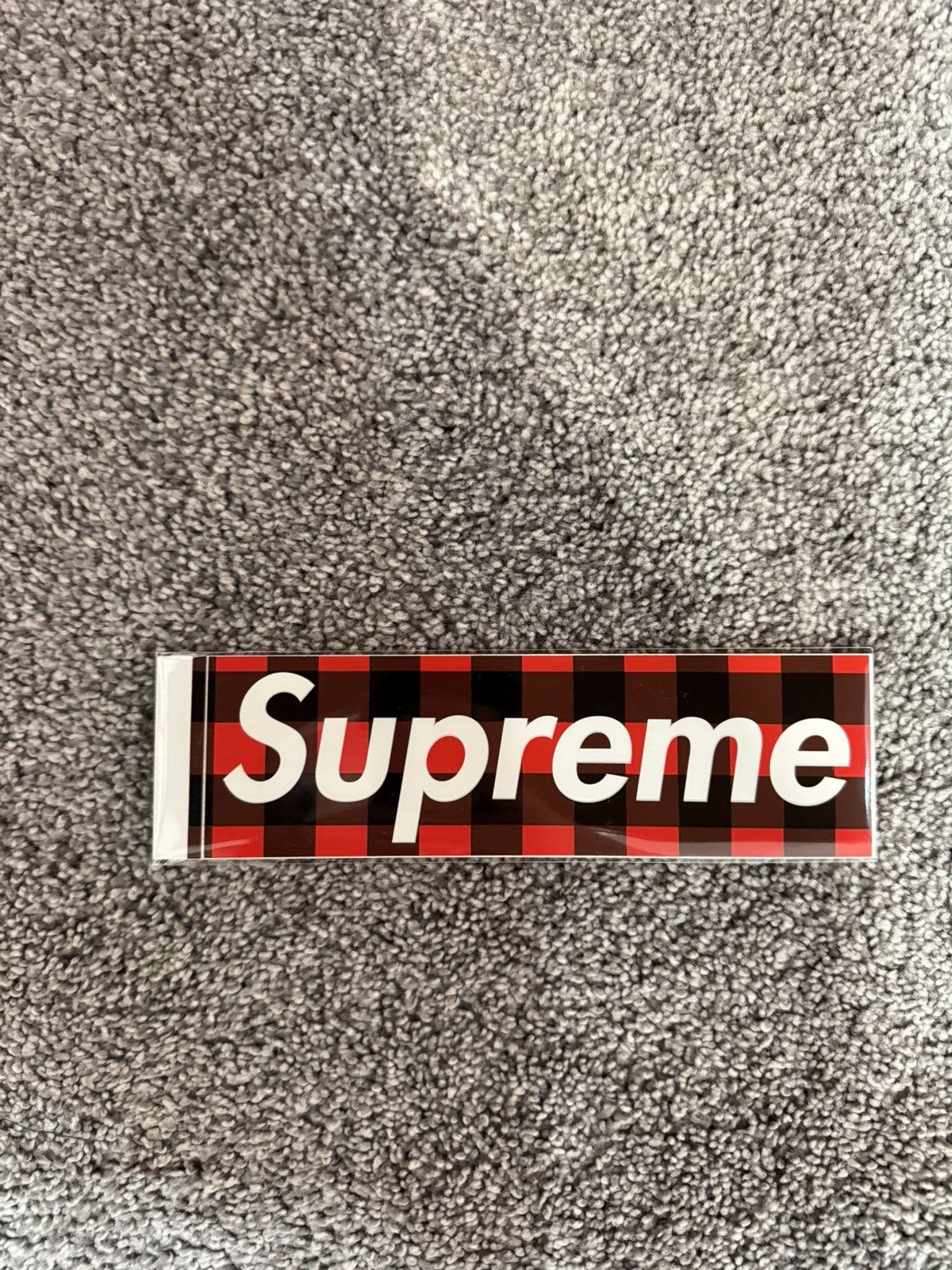 スケートボード 2007 Supreme buffalo box logo sticker Supreme-Buffalo-Plaid-Box-Logo