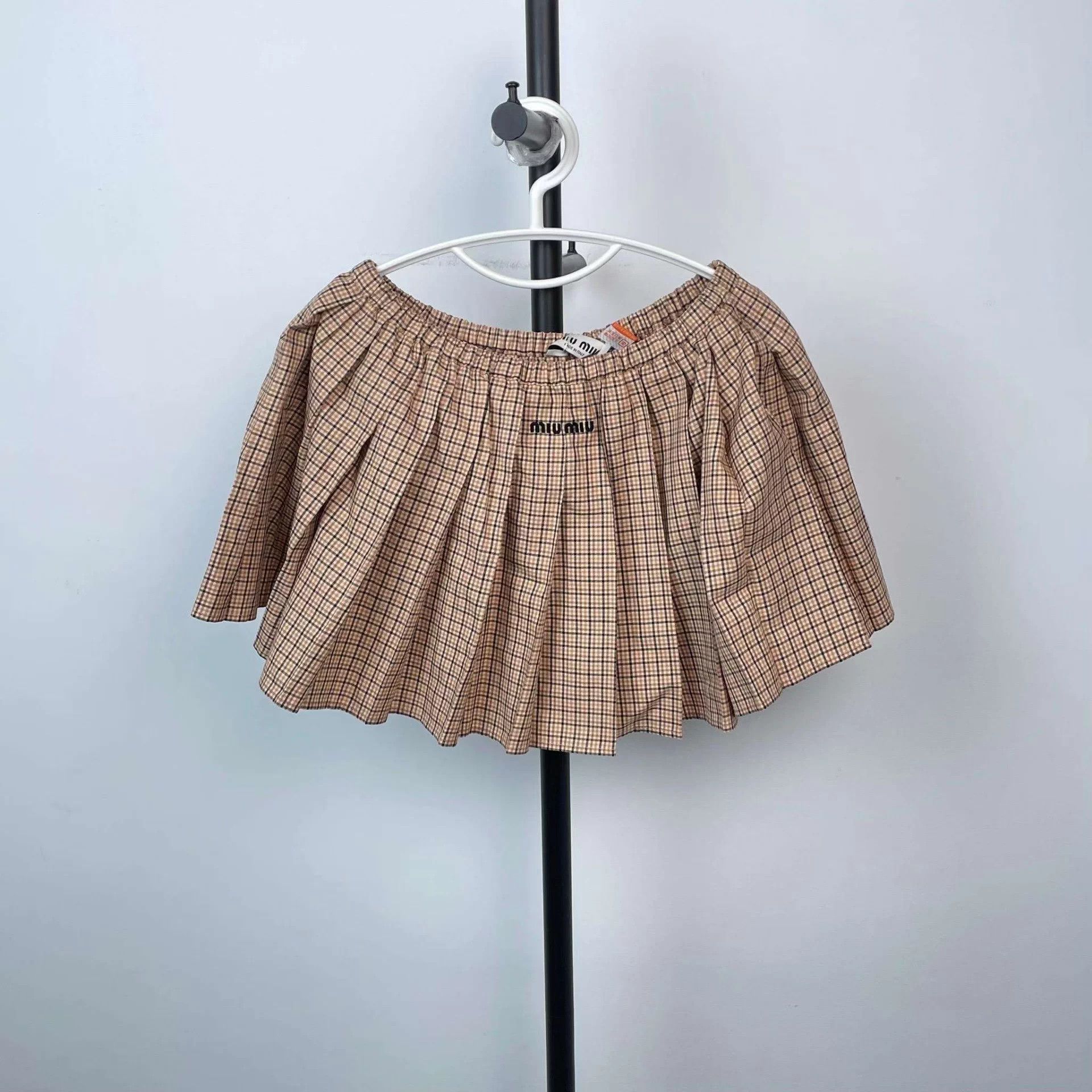 Miu Miu MIU MIU Plaid Skirt 40 24 Size 27" / US 4 / IT 40 - 1 Thumbnail