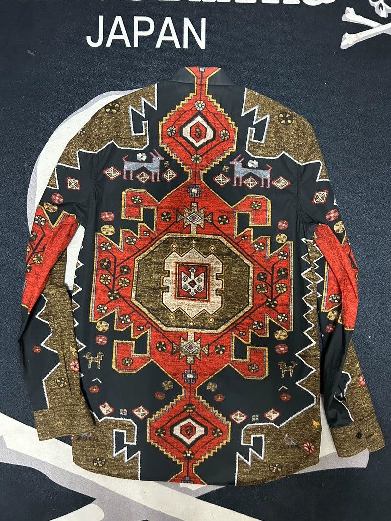Givenchy Givenchy Shirt, Fashion Show Style, Classic Retro Totem Pa Size US L / EU 52-54 / 3 - 4 Thumbnail