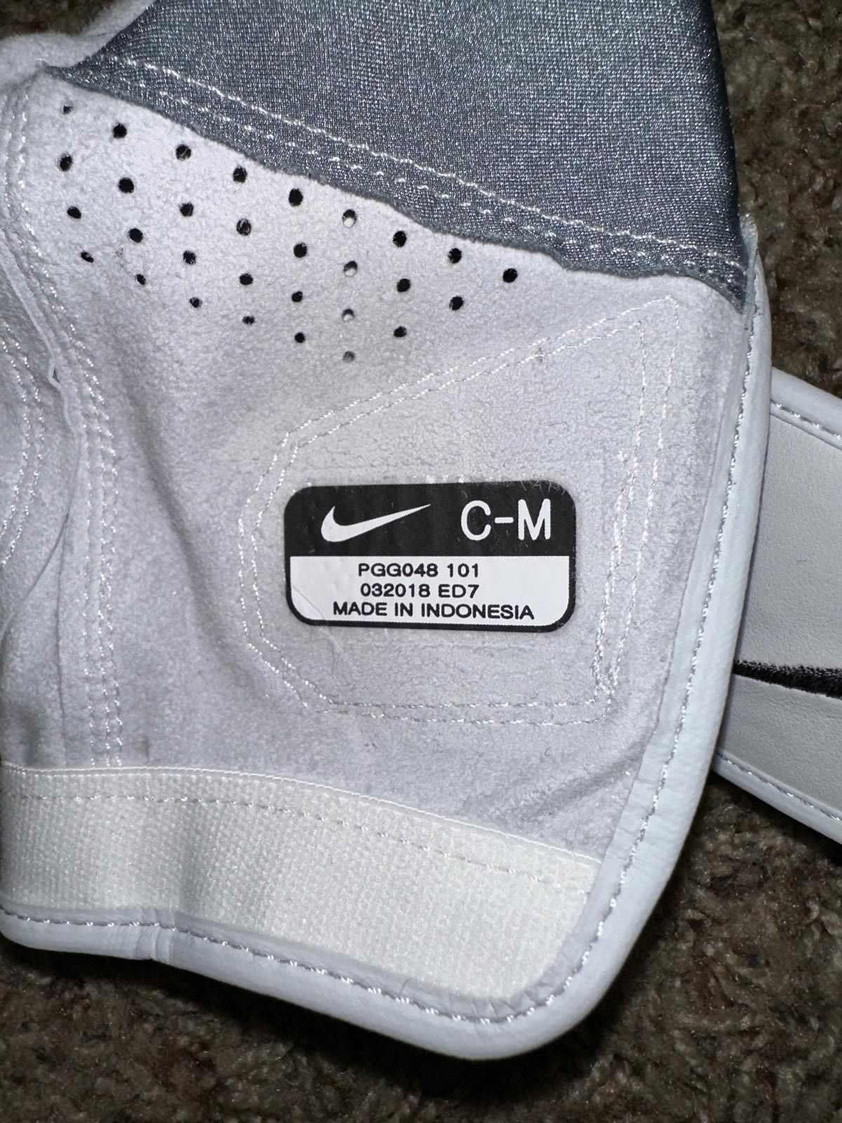 Nike Nike Men’s Tour Classic II Cad Left Golf Glove Sample Size ONE SIZE - 9 Thumbnail