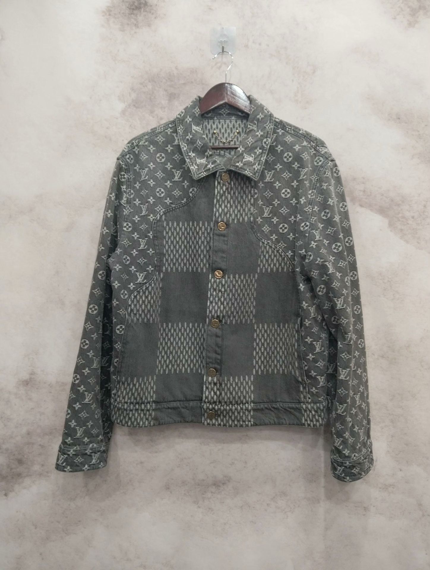 Louis Vuitton Louis Vuitton Light Jacket 36 Men Size US S / EU 44-46 / 1 - 1 Thumbnail