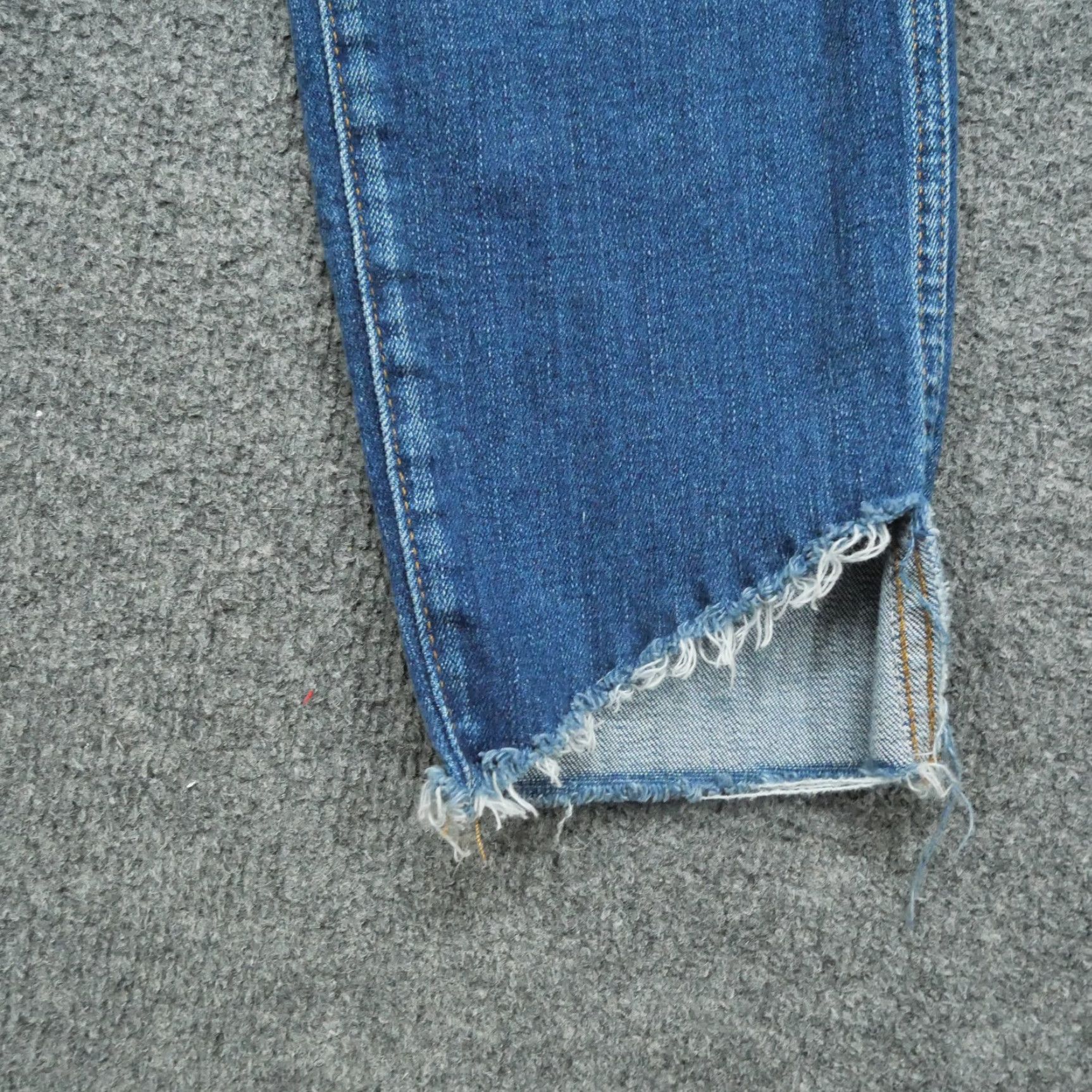 Madewell Madewell Jeans Womens 27 10 Inch High Rise Skinny Chewed Hem Denim Pants Size 27" / US 4 / IT 40 - 3 Thumbnail