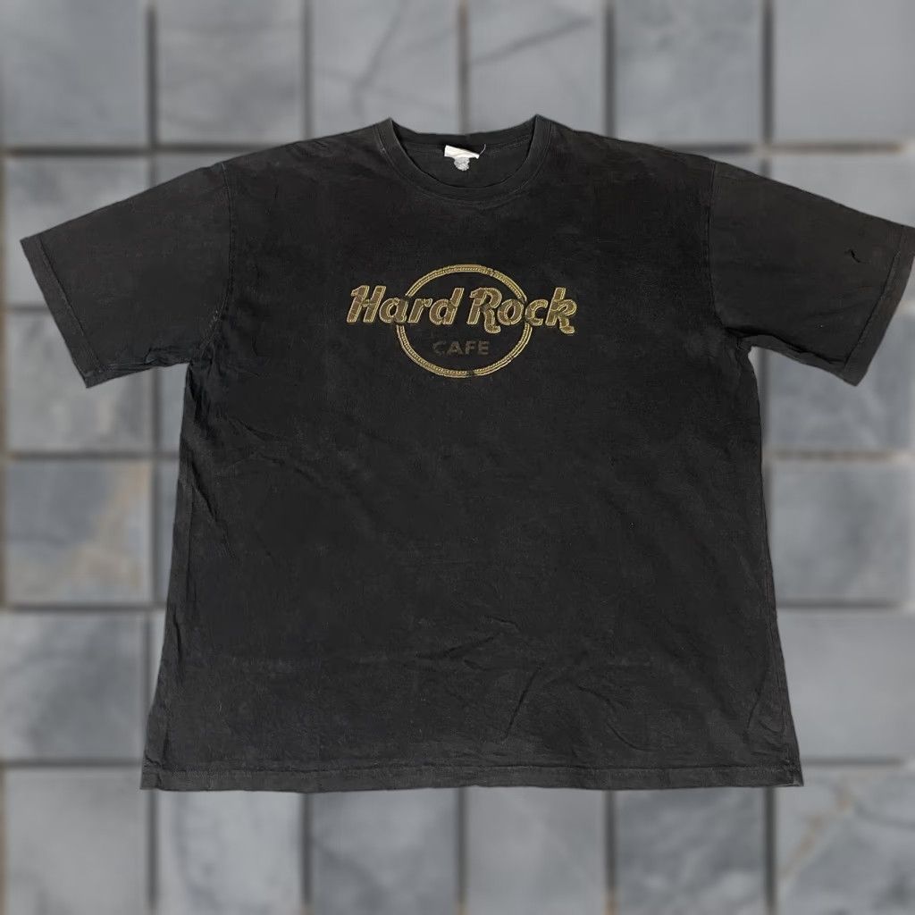 Hard Rock Cafe VINTAGE Hard Rock Cafe T-Shirt Men XL Black Distressed Faded 90s Logo Shirt Size US XL / EU 56 / 4 - 1 Thumbnail