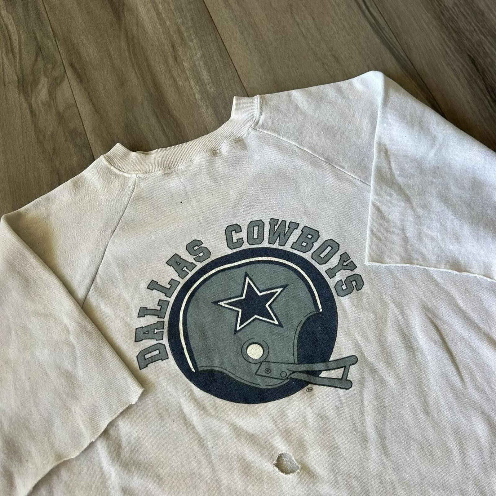 NFL Vintage 70’s Dallas Cowboys Sweatshirt distressed Size L NFL Size US L / EU 52-54 / 3 - 3 Thumbnail