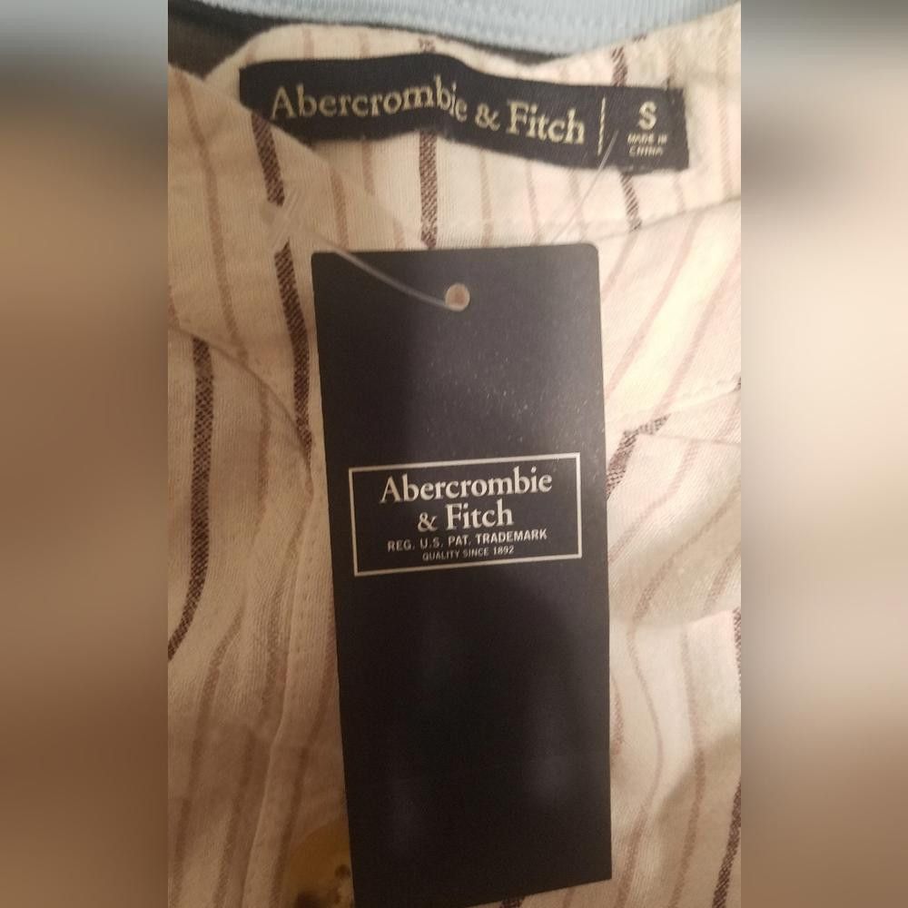 Abercrombie & Fitch NWT Abercrombie & Fitch Blouse Size Small Size S / US 4 / IT 40 - 3 Thumbnail
