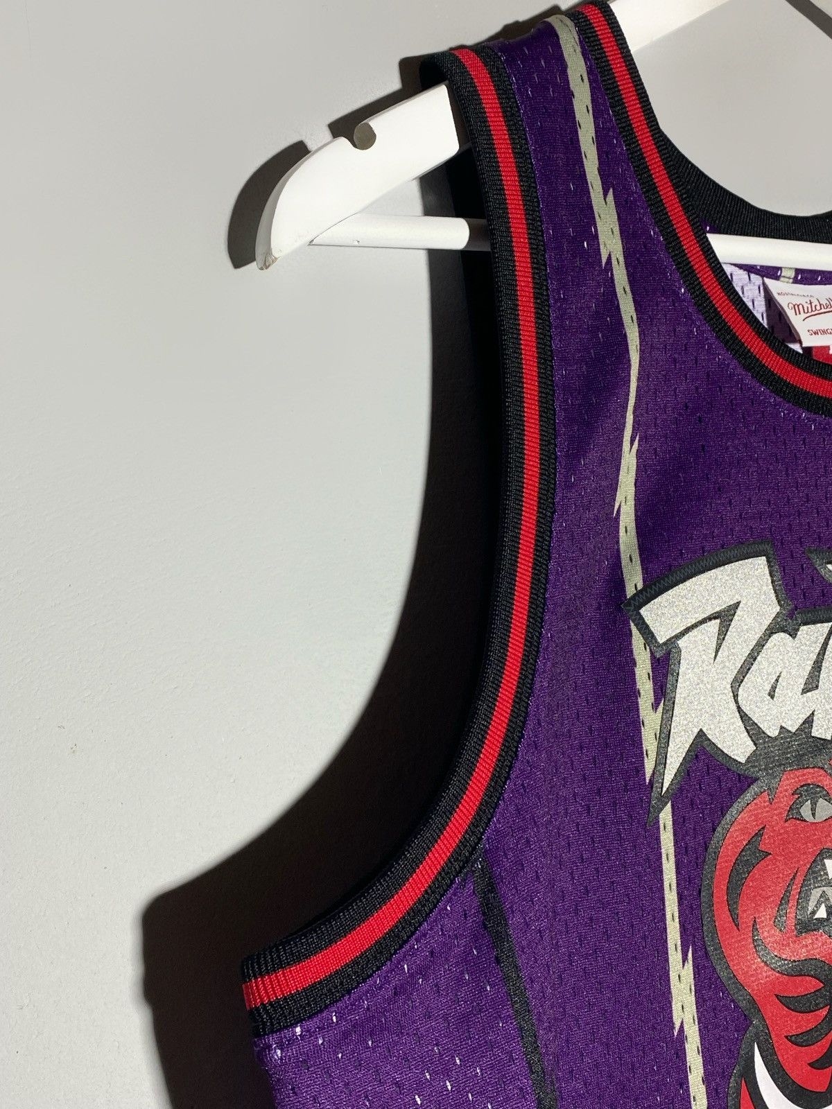 Mitchell & Ness Mitchell & Ness Vince Carter 1998 Toronto Raptors Jersey Size US L / EU 52-54 / 3 - 5 Thumbnail