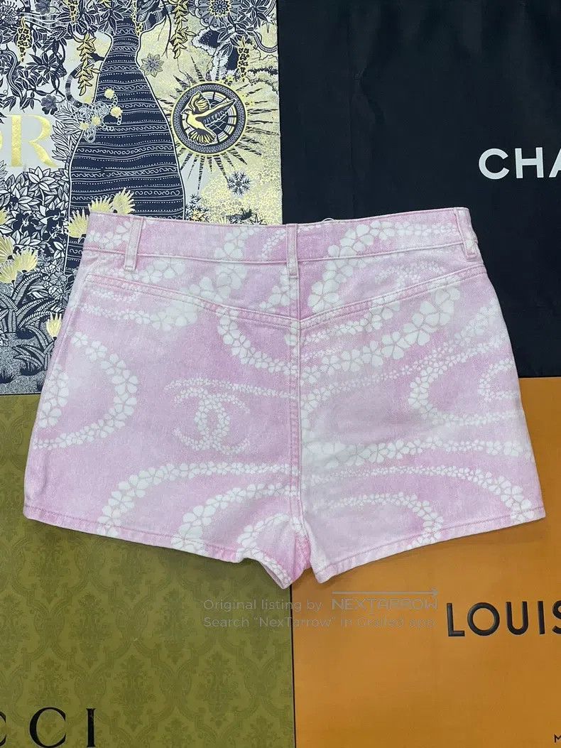 Chanel Chanel 25M Beach Series Pink Printed Denim Shorts Size 25" / US 0 / IT 36 - 3 Thumbnail
