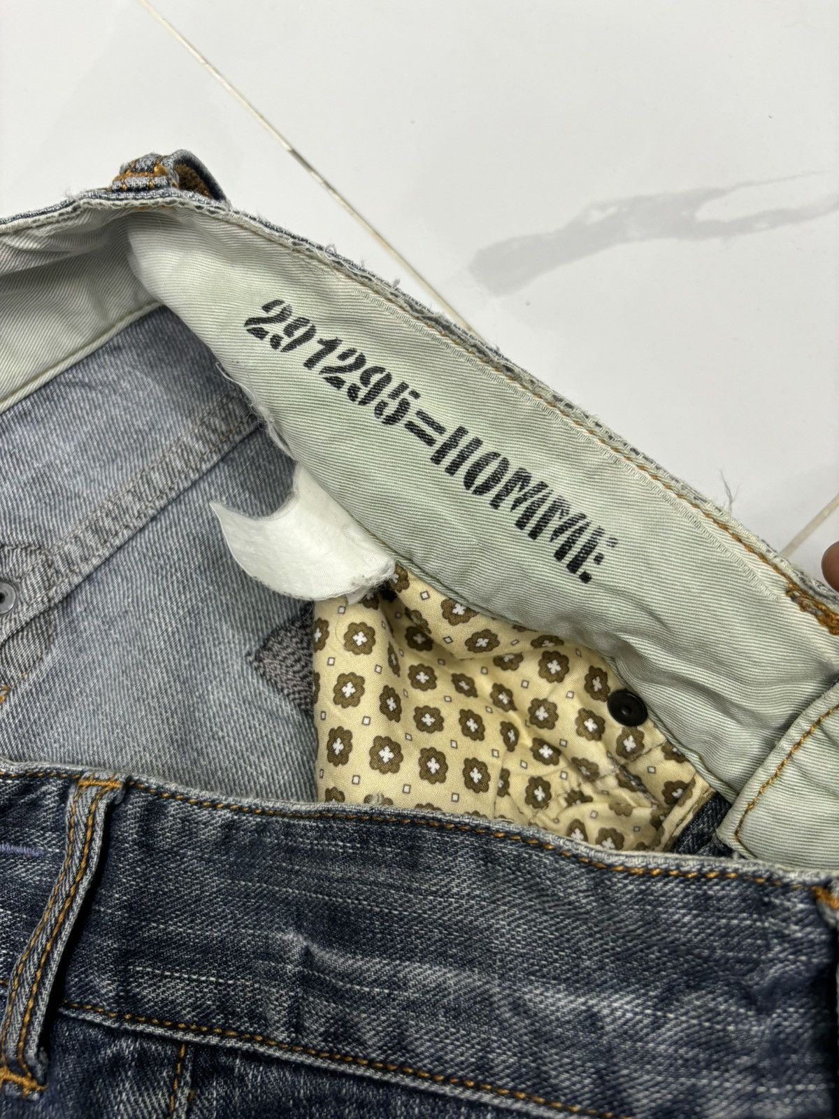20471120 × Beauty Beast × Japanese Brand 291295=HOMME JAPANESE DISTRESSED DENIM JEANS RARE Size US 28 / EU 44 - 9 Thumbnail