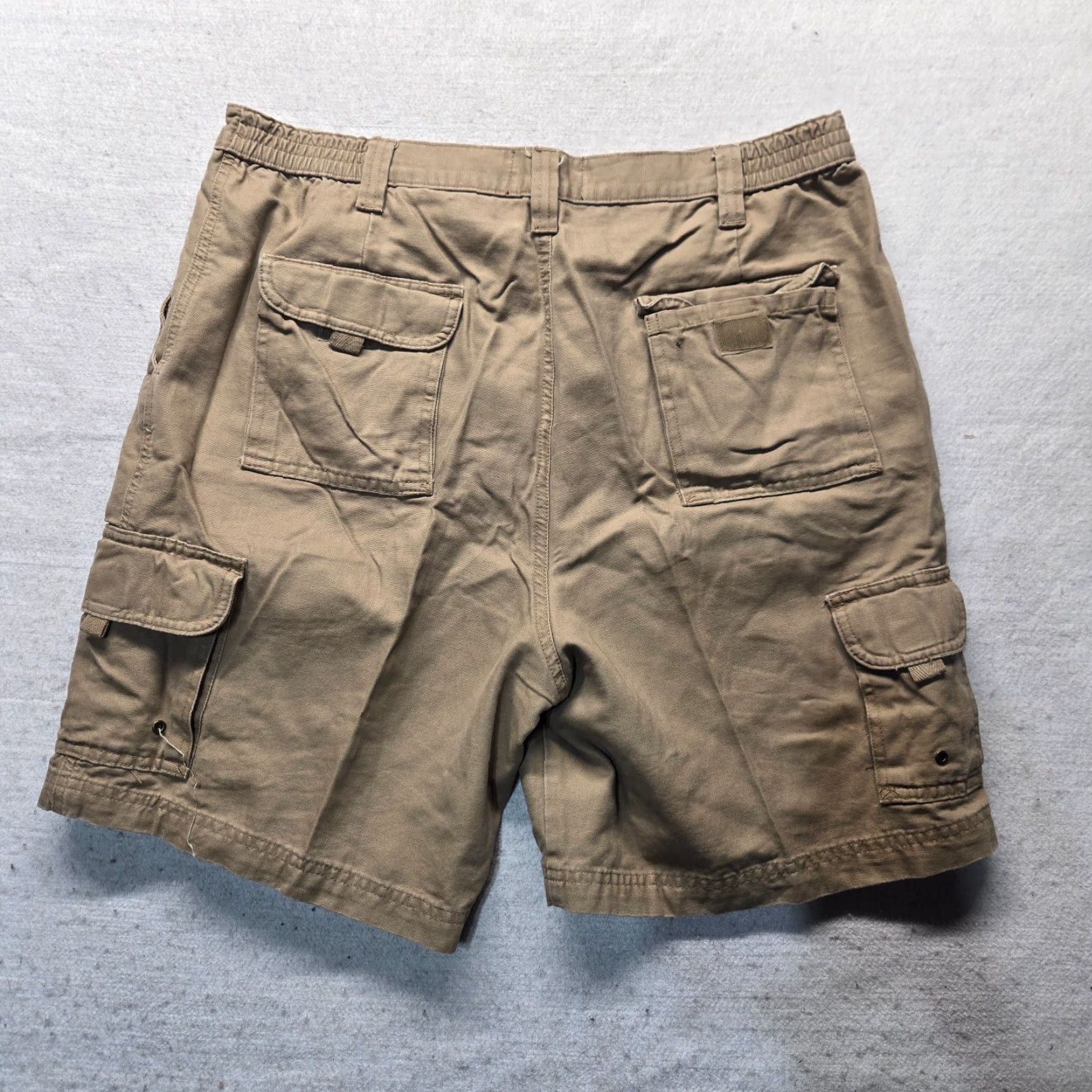 Vintage VINTAGE Saddlebred Men's Cargo Shorts Casual Khaki Tan Brown Medium 36 Zipper Pockets Stretch Size US 36 / EU 52 - 7 Thumbnail
