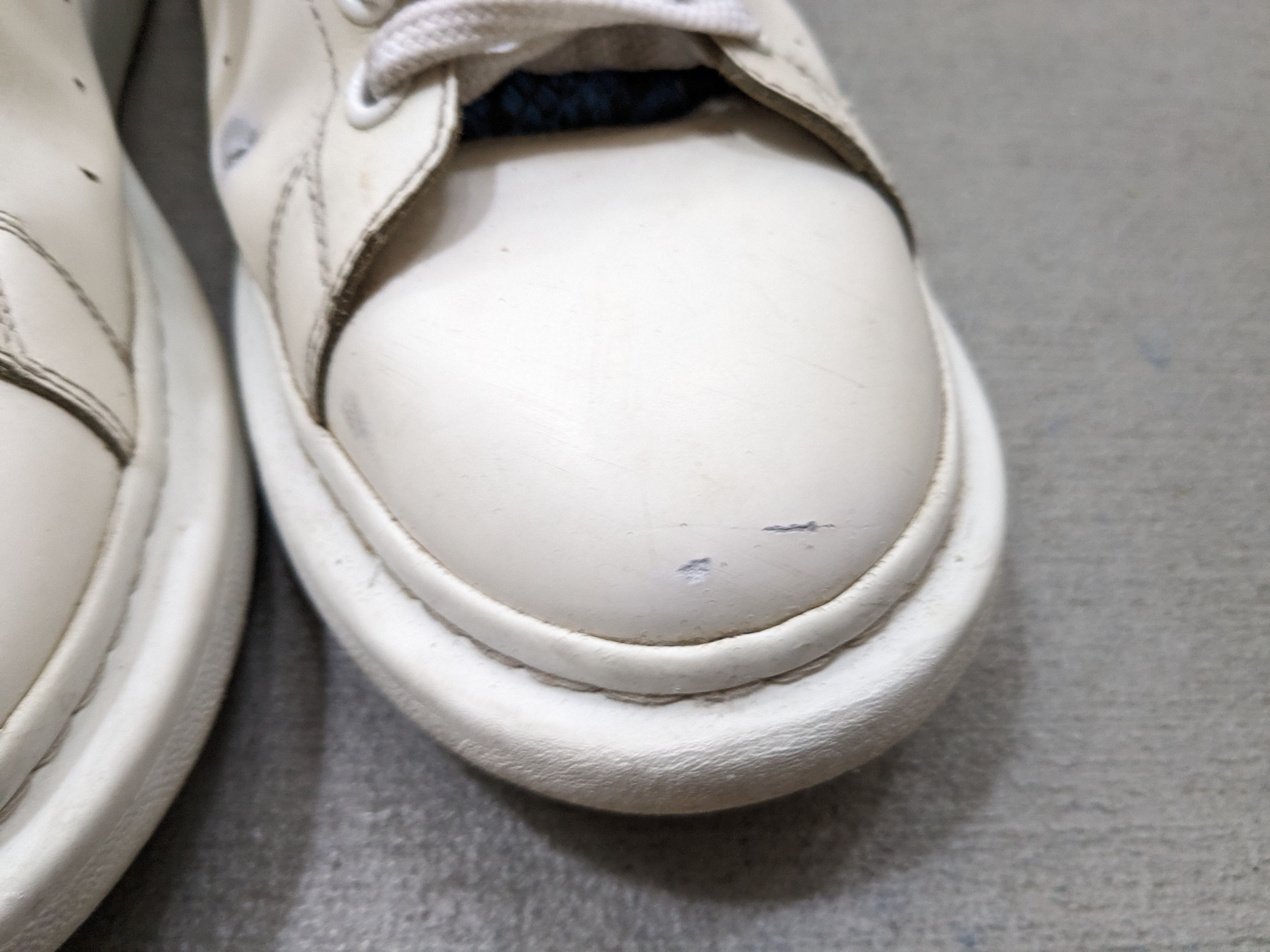 Alexander McQueen Alexander Mcqueen Oversized Larry Sneakers 11 44 White Size US 11 / EU 44 - 6 Thumbnail