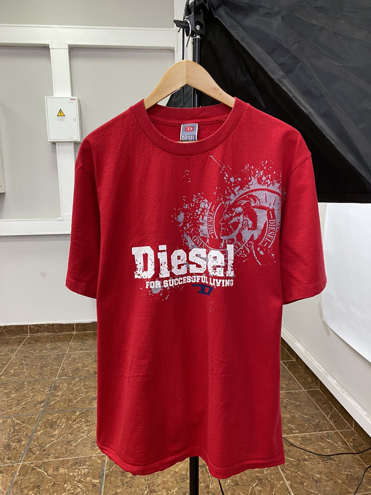 Diesel 🇺🇸 Vintage 90s Diesel Big logo t-shirt retro rare Y2K Size US XL / EU 56 / 4 - 1 Thumbnail