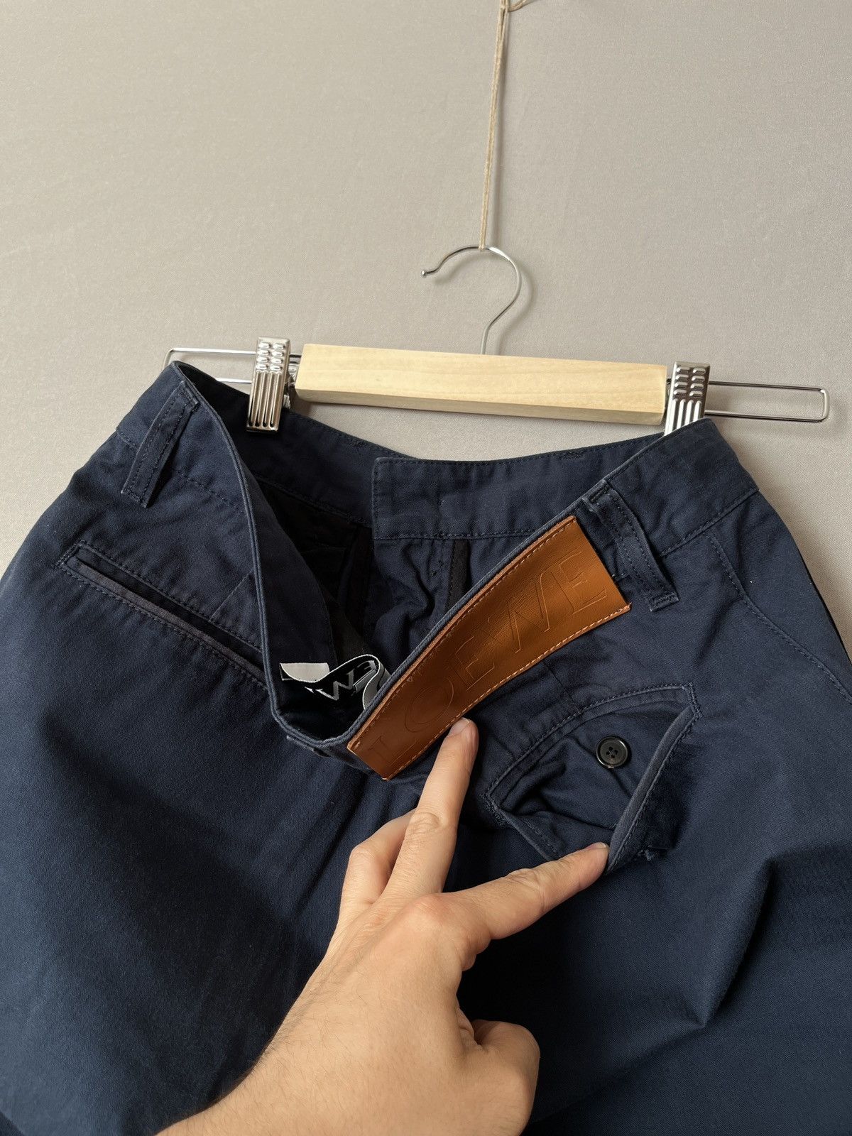 Loewe LOEWE Navy Blue Simple Minimalistic Chino Pants Size US 29 - 12 Thumbnail