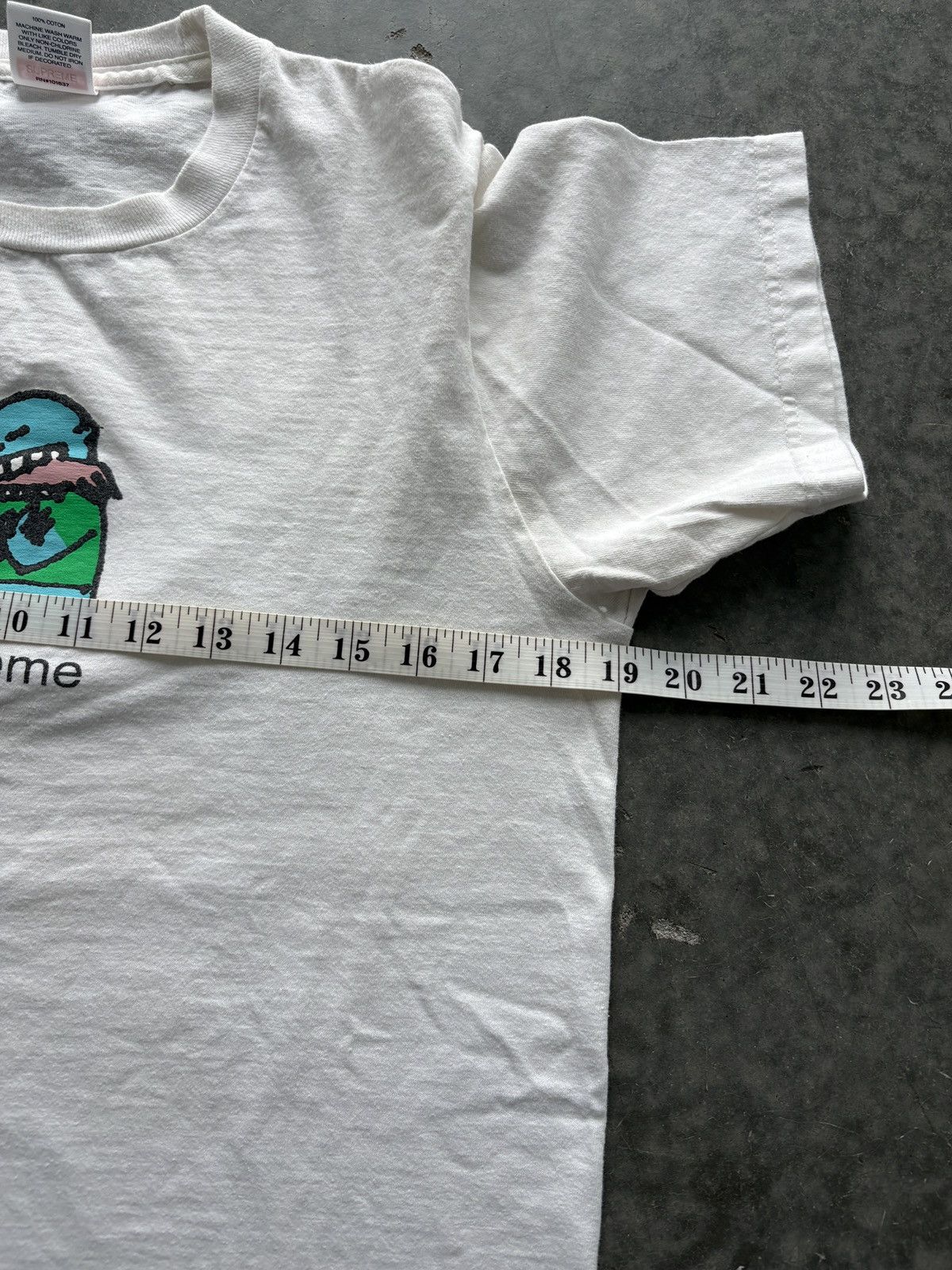 Supreme FW19 Supreme Bite Tee Size US S / EU 44-46 / 1 - 8 Thumbnail