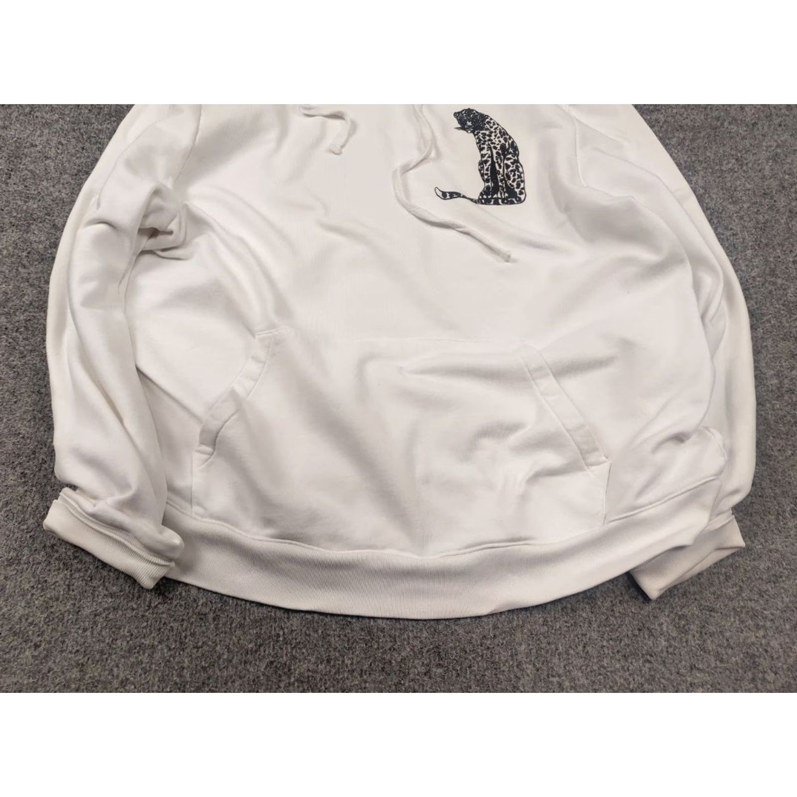 Allsaints Allsaints Cheetahs Hoodie L S White Leopard Logo Oversized Shirt Mens XS-XL? Size US M / EU 48-50 / 2 - 6 Thumbnail