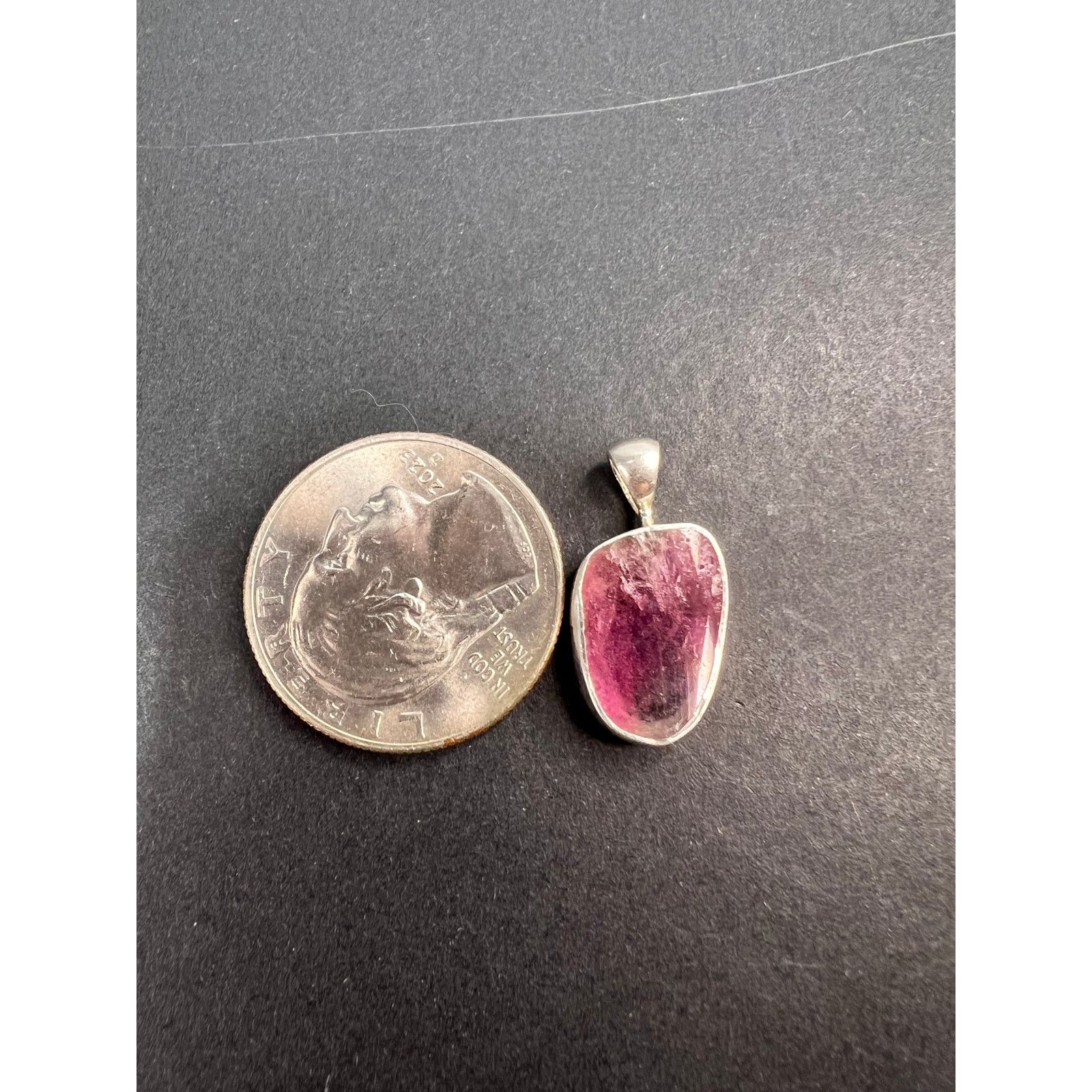Other NEW Pink and white tourmaline 925 pendant 1.68 grams Size ONE SIZE - 2 Thumbnail