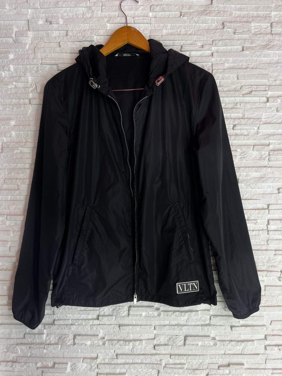 Valentino Valentino Black Nylon Windbreaker Jacket Size US S / EU 44-46 / 1 - 3 Thumbnail