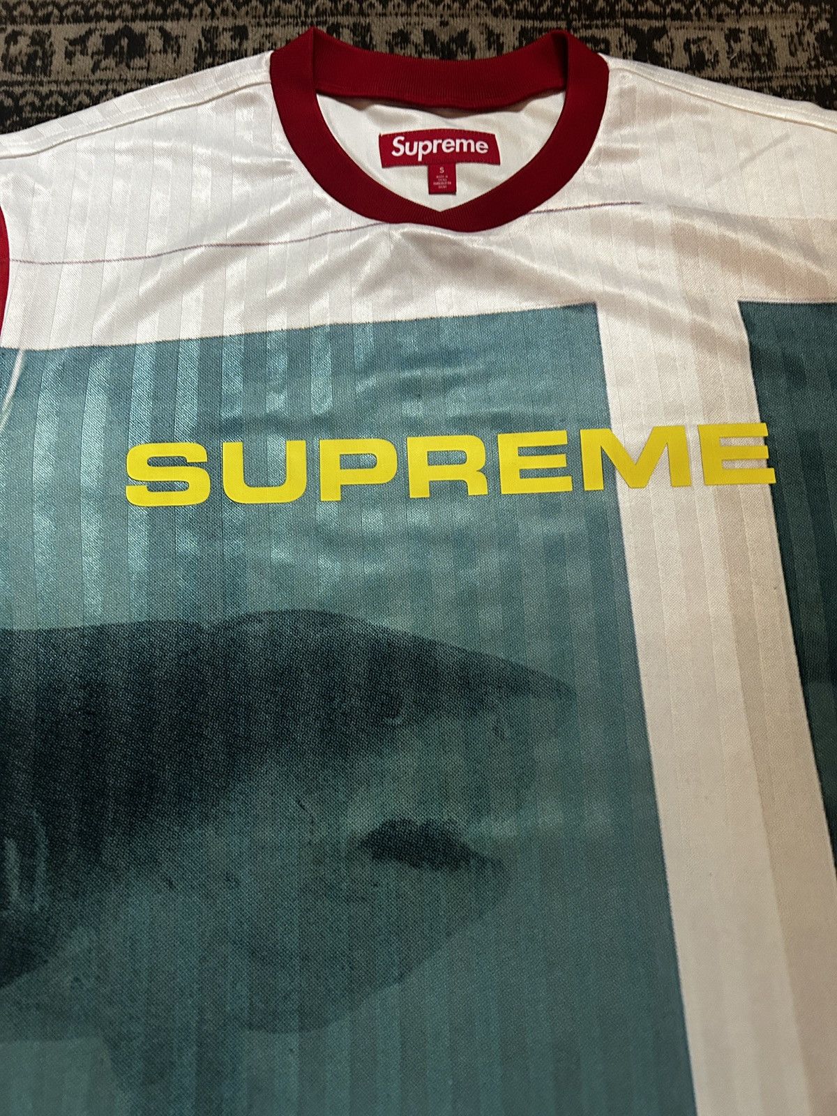 Damien Hirst × Supreme Supreme Damien Hirst Shark Jersey SS25 Size US S / EU 44-46 / 1 - 7 Thumbnail