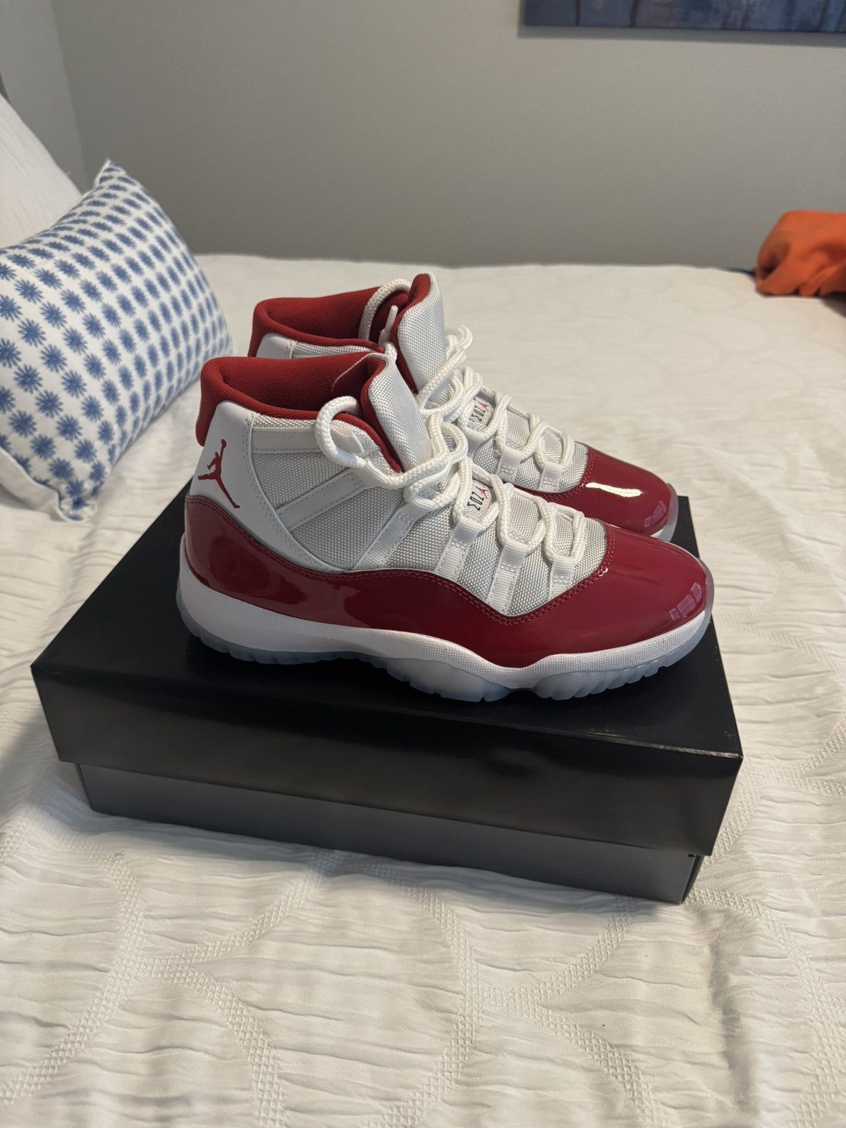 Jordan Brand Jordan 11 “Cherry” Size US 7.5 / EU 40-41 - 1 Thumbnail