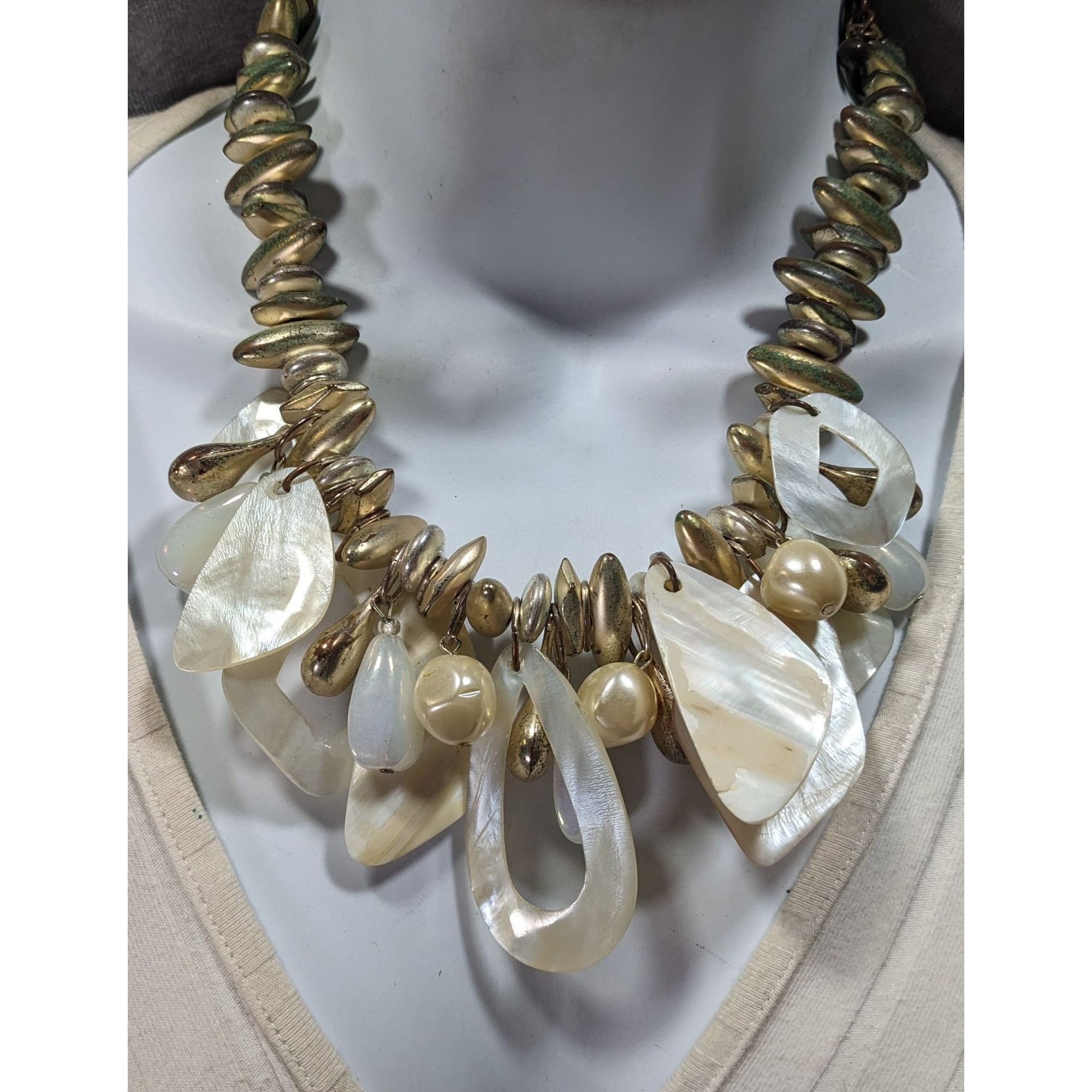 Chicos Chico's Vintage Mermaidcore Glam Shell And Gold Tone Chunky Size ONE SIZE - 2 Thumbnail