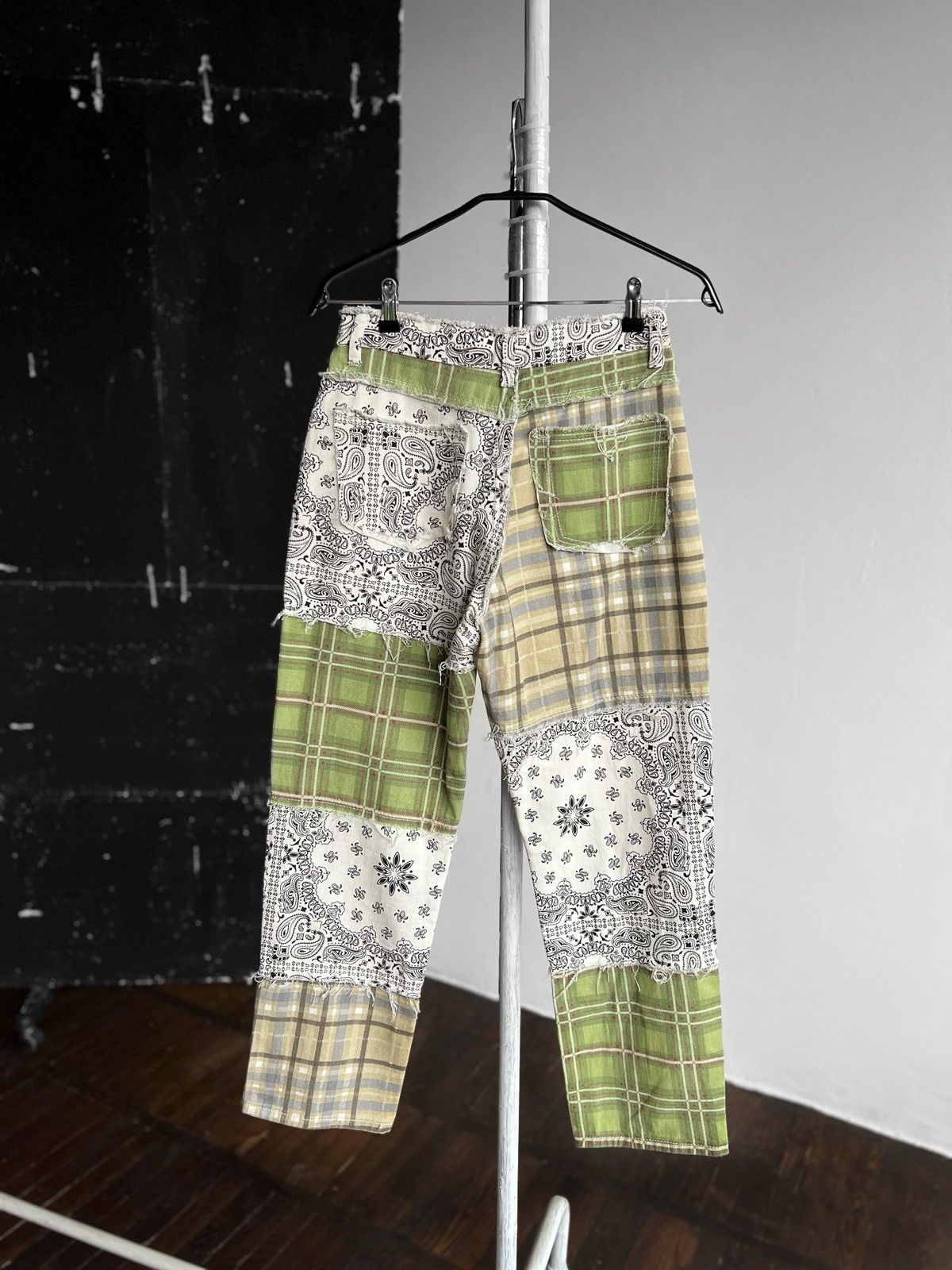 Designer × Jaded London Jaded London Womens Patchwork Bandana Paisley Straight Jeans Size 27" / US 4 / IT 40 - 3 Thumbnail
