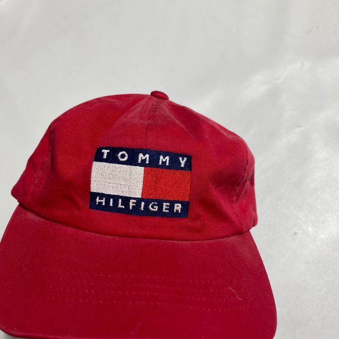 Tommy hilfiger hotsell big flag cap