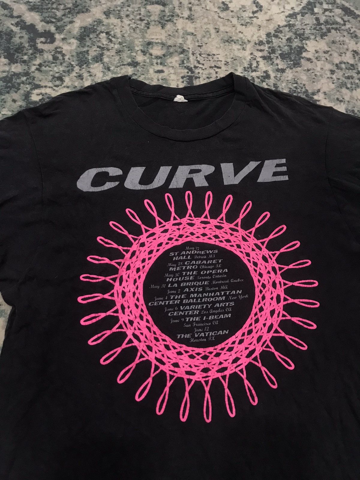 Band Tees × Vintage Vintage 90s CURVE Doppelgänger Britpop Band Tee Size US XL / EU 56 / 4 - 3 Thumbnail