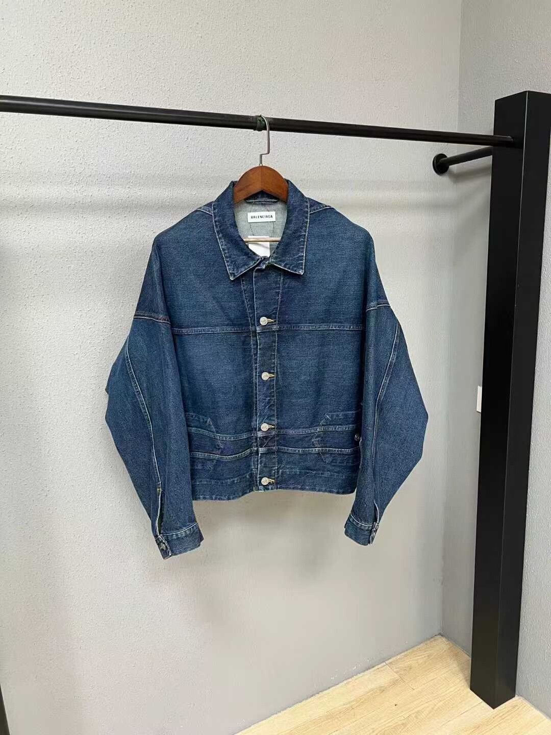 Balenciaga Balenciaga Oversized Denim Jacket Size 38 Size US M / EU 48-50 / 2 - 1 Thumbnail