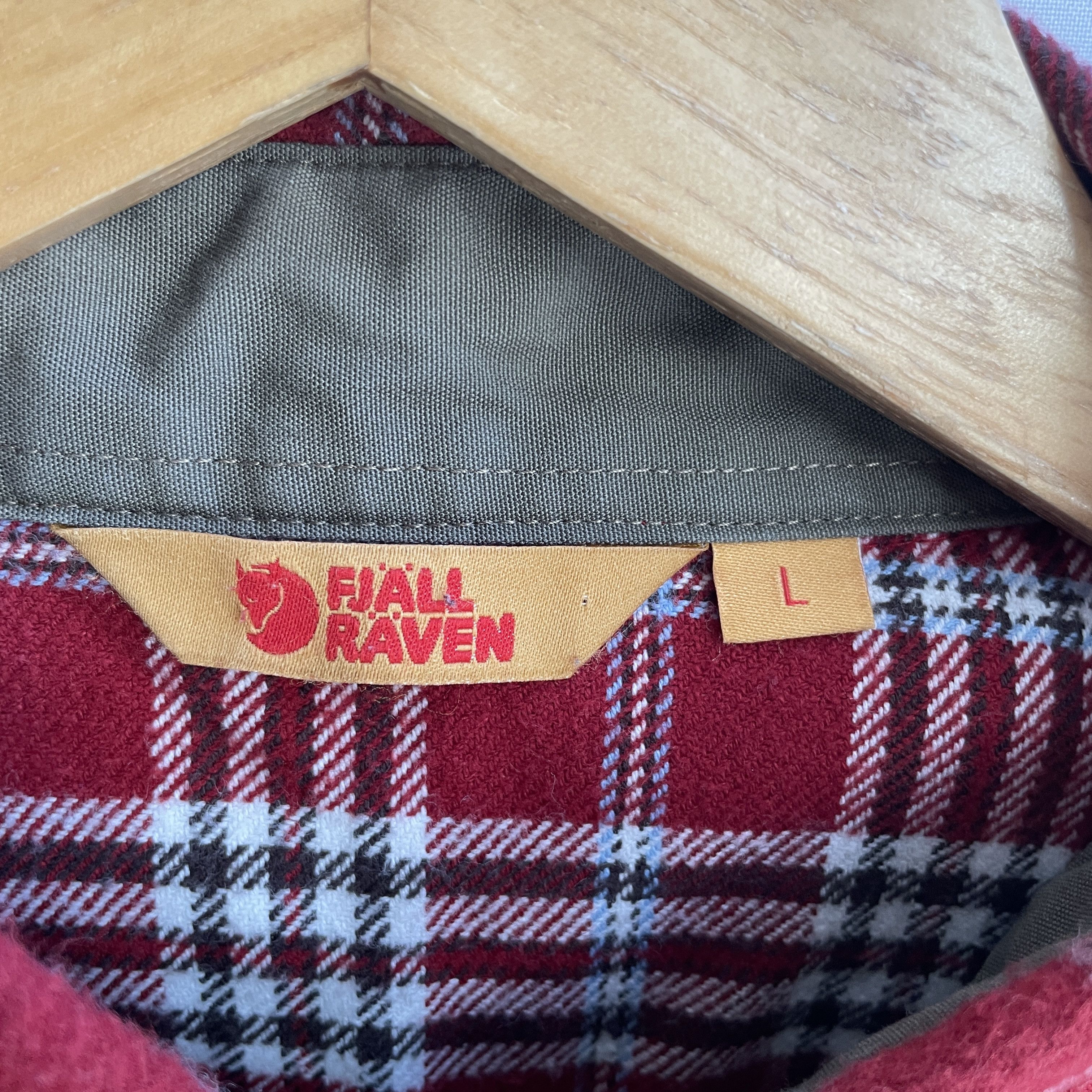 Fjallraven Fjallraven Flannel Heavy Plaid Outdoor Duck Shirt Size L Size US L / EU 52-54 / 3 - 6 Thumbnail