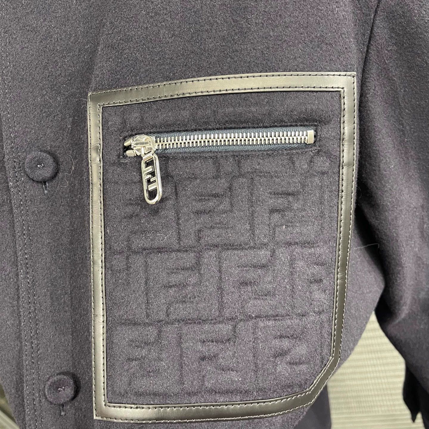 Fendi Fendi cashmere embossed pocket jacket 54 Size US L / EU 52-54 / 3 - 3 Thumbnail