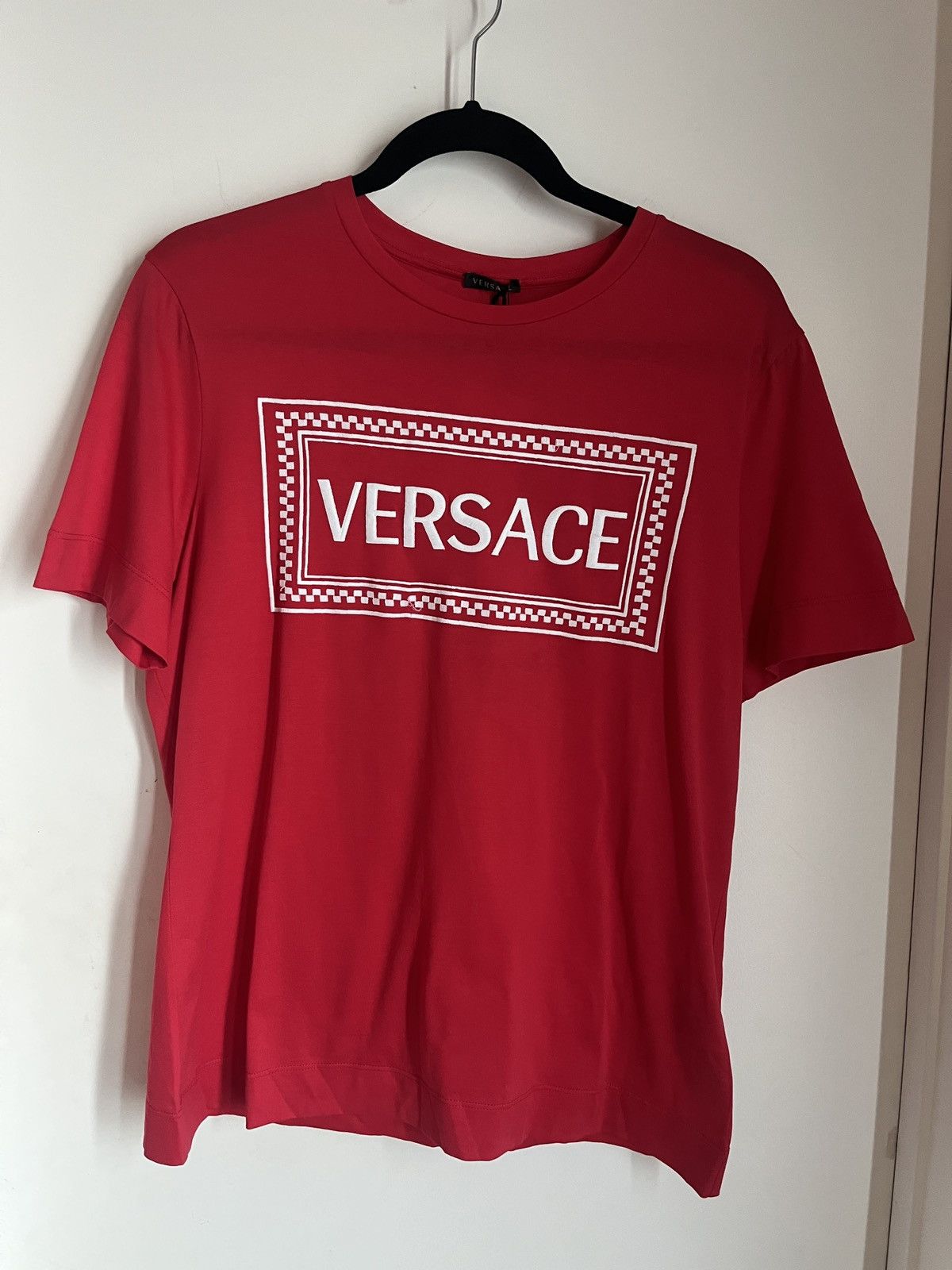Versace NWT Versace Red White Embroidered Logo T-Shirt IT42/US 6 Size S / US 4 / IT 40 - 1 Thumbnail