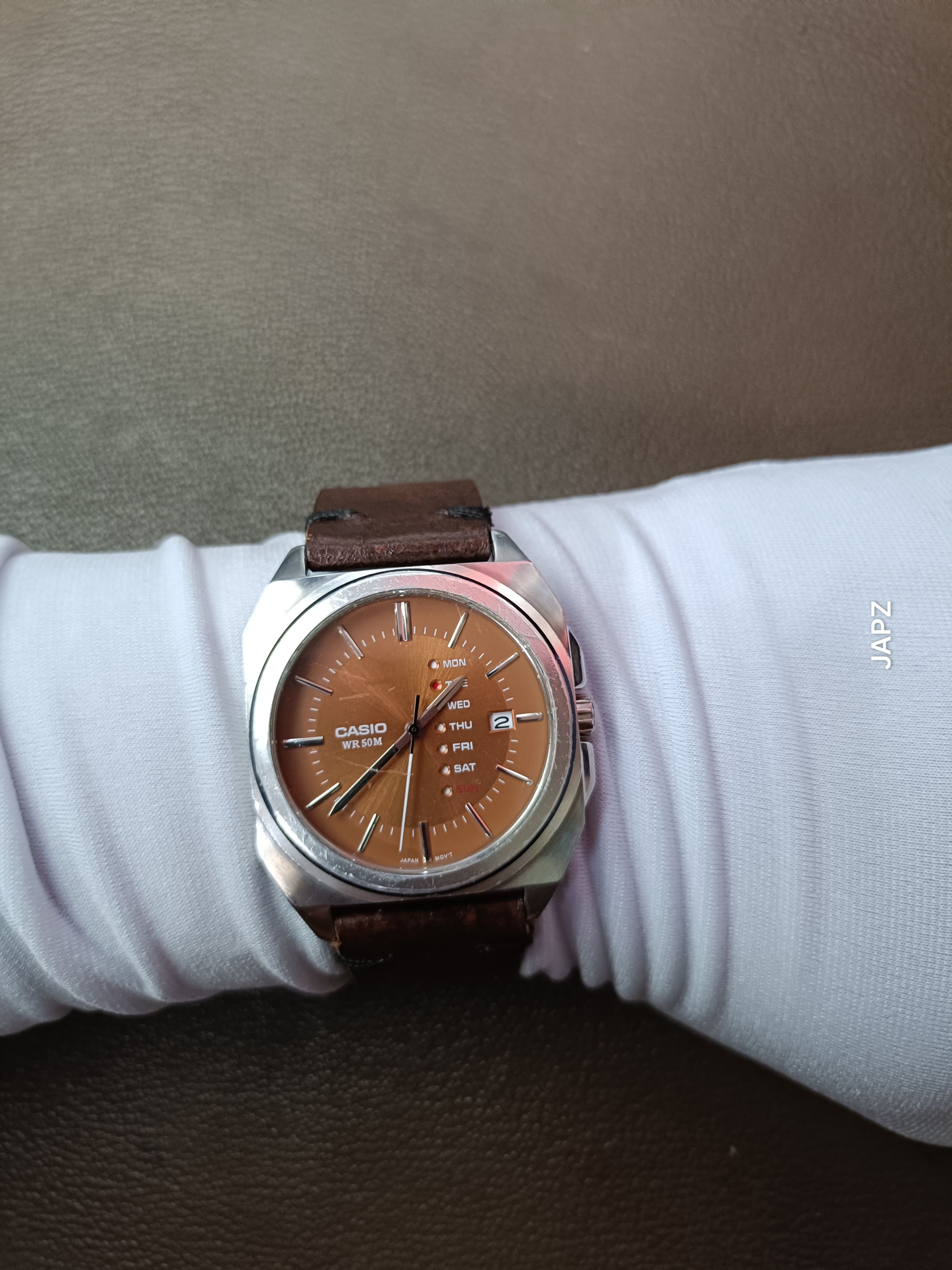 Casio Rare Casio mtf 117 champange dial watch Size ONE SIZE - 6 Thumbnail