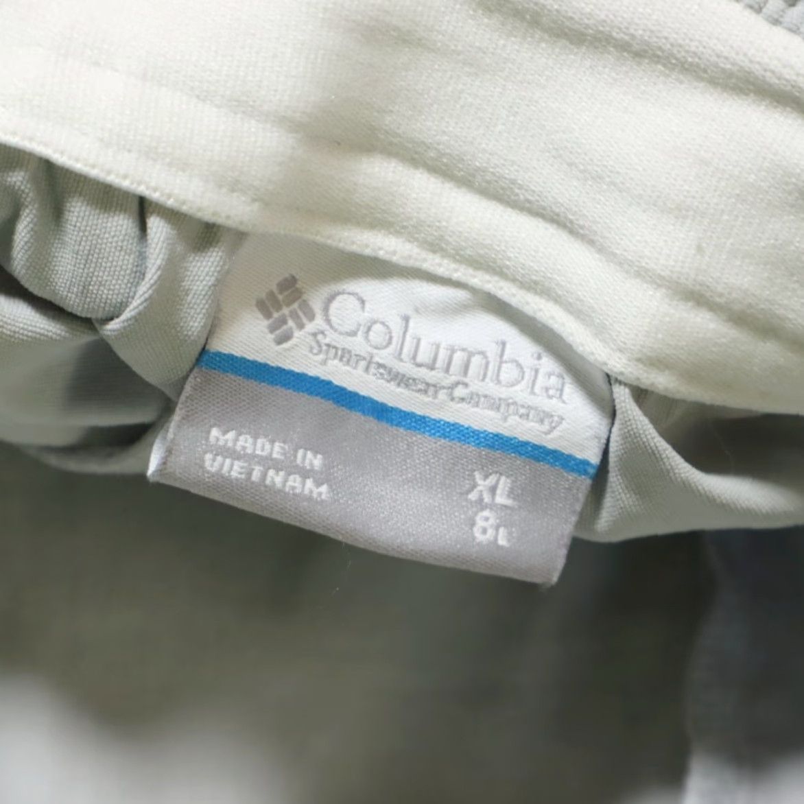 Vintage Columbia PFG Fishing Nylon Woven Cargo Shorts Gray Men's XL Cargo Shorts, Gray, Columbia, Mens, XL, Regular Fit Size US 36 / EU 52 - 5 Thumbnail